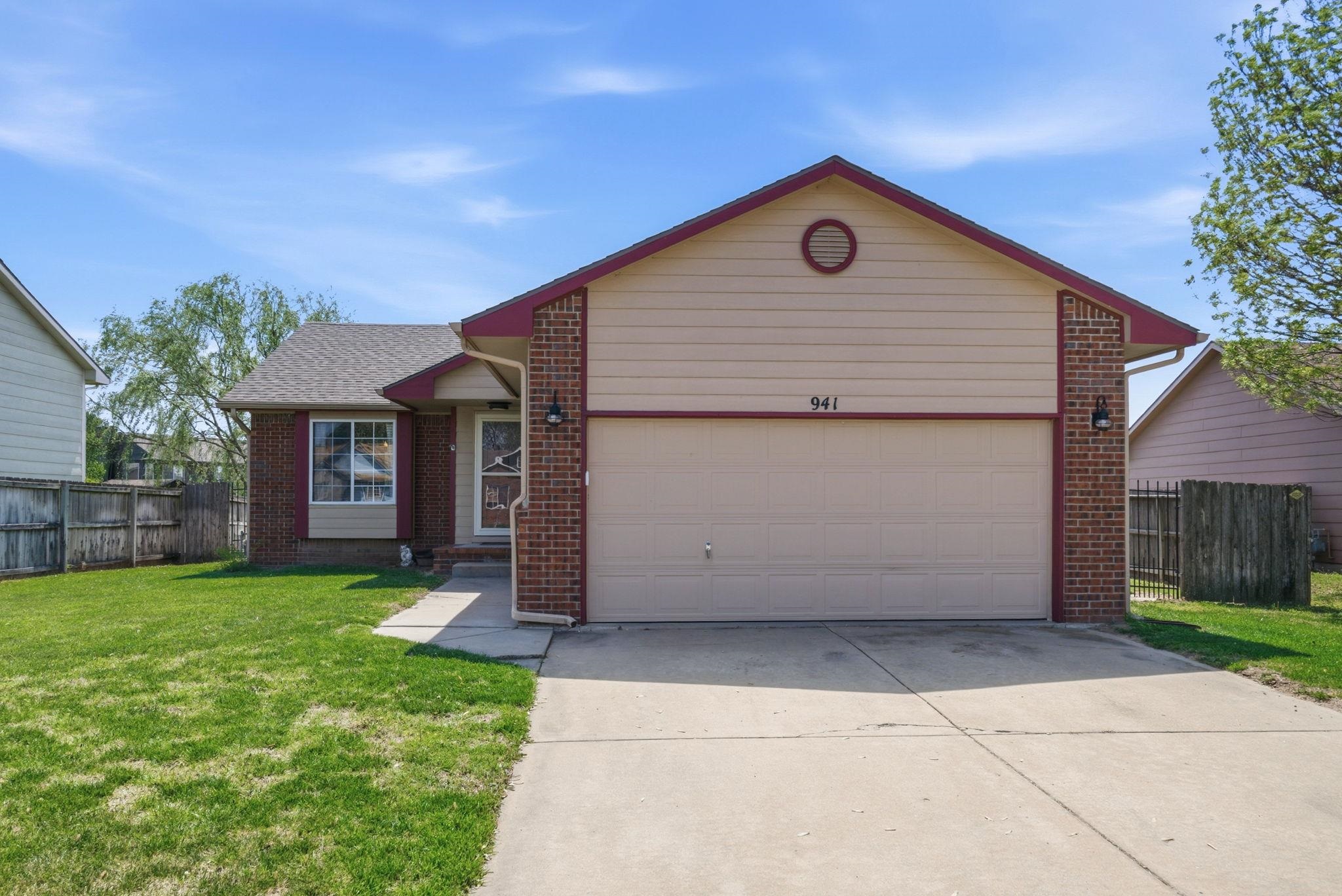 941 E Forest Court Haysville KS 67060
