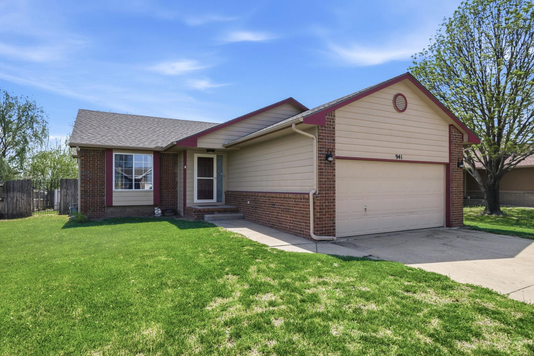 941 E Forest Court Haysville KS 67060