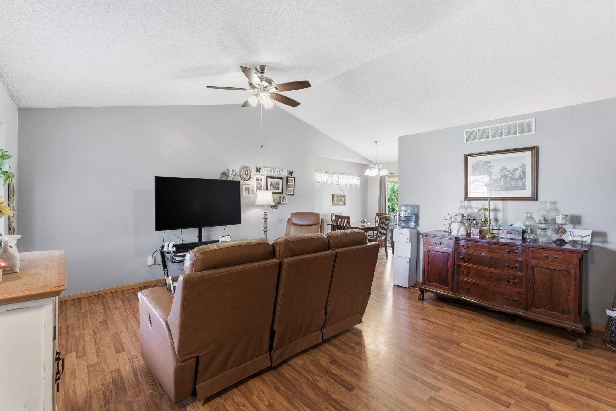 941 E Forest Court Haysville KS 67060