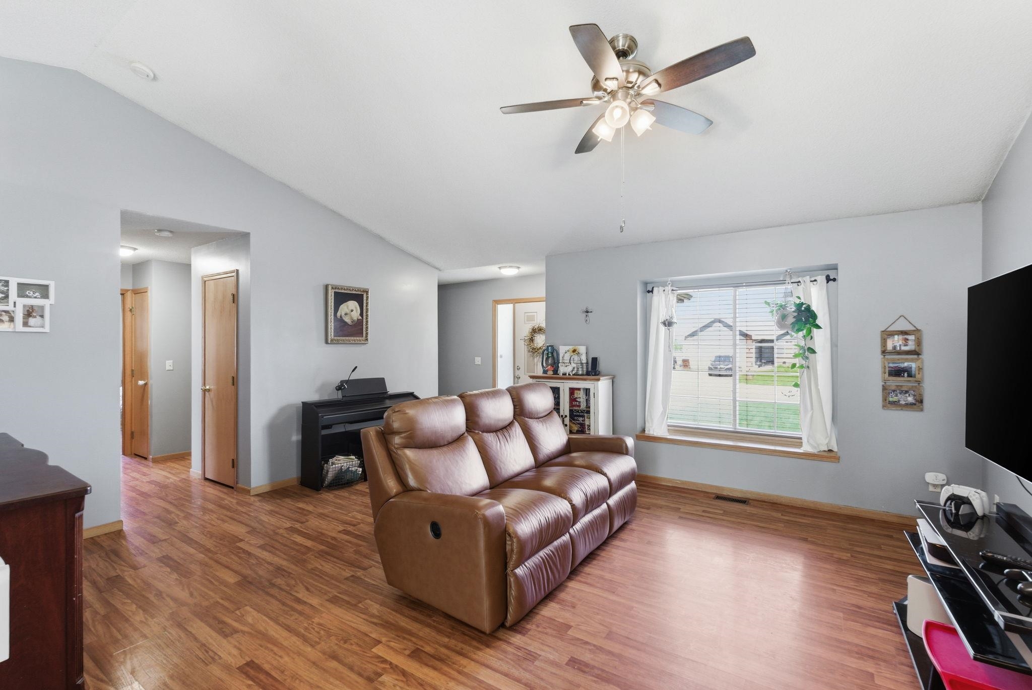 941 E Forest Court Haysville KS 67060
