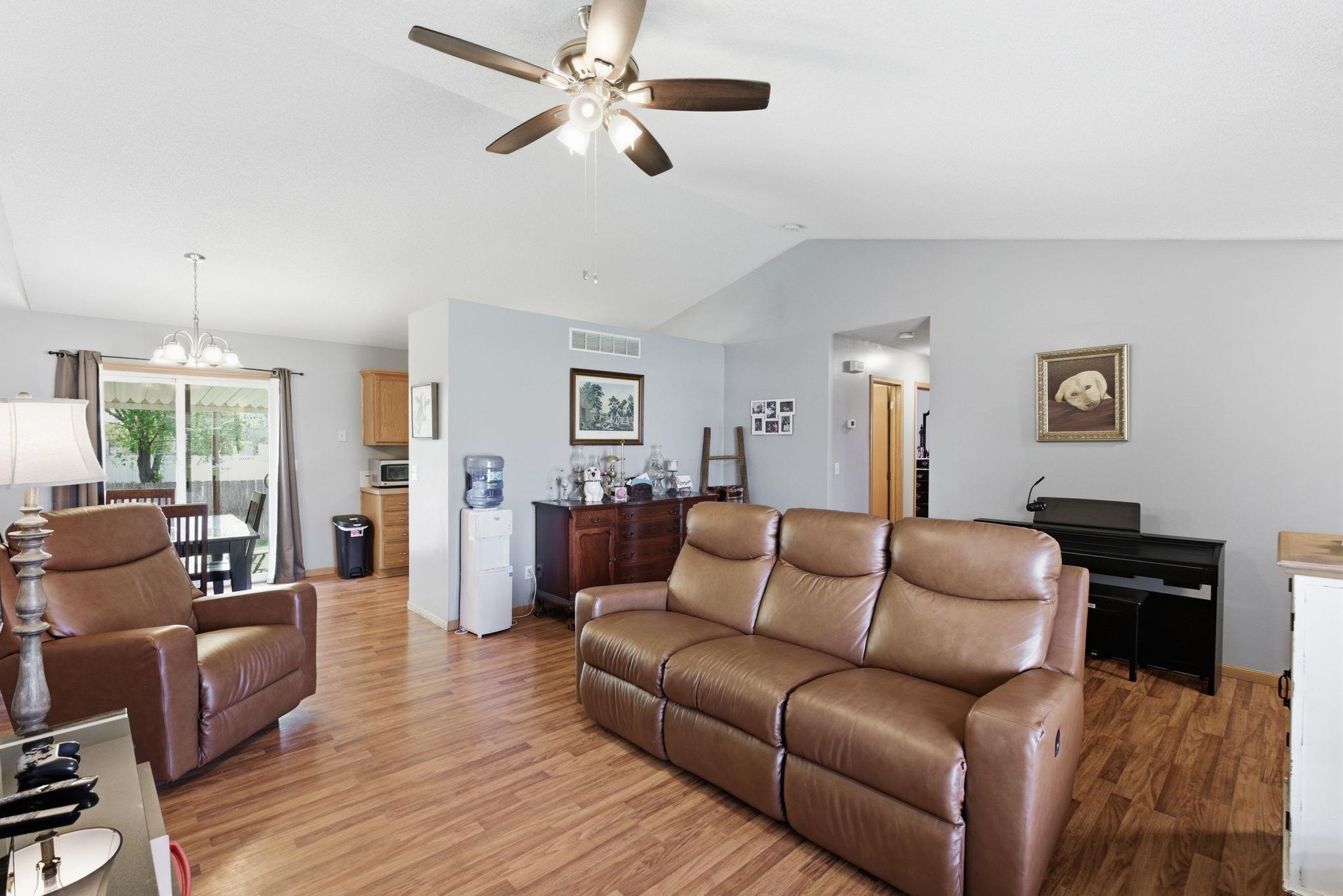 941 E Forest Court Haysville KS 67060