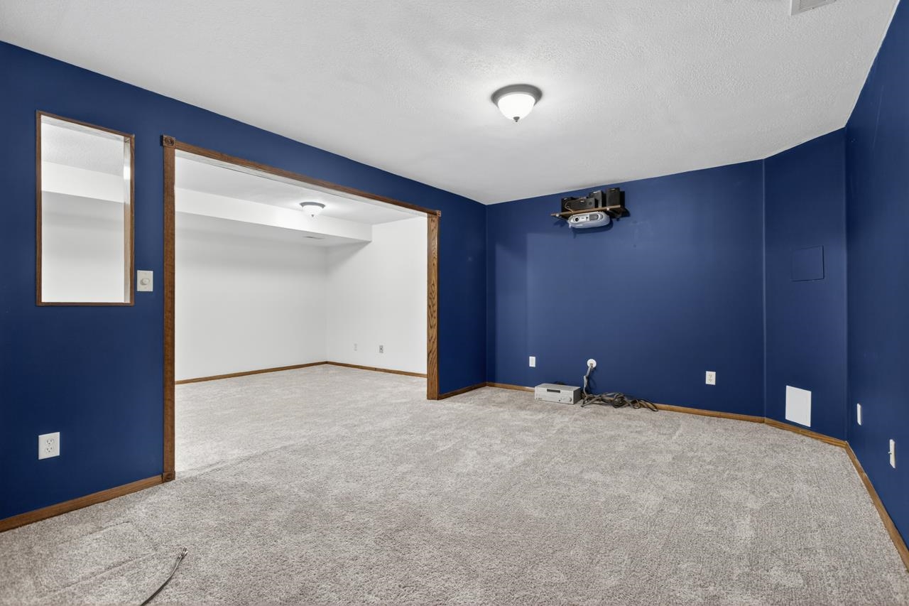 2537 E Fairchild Street Park City KS 67219