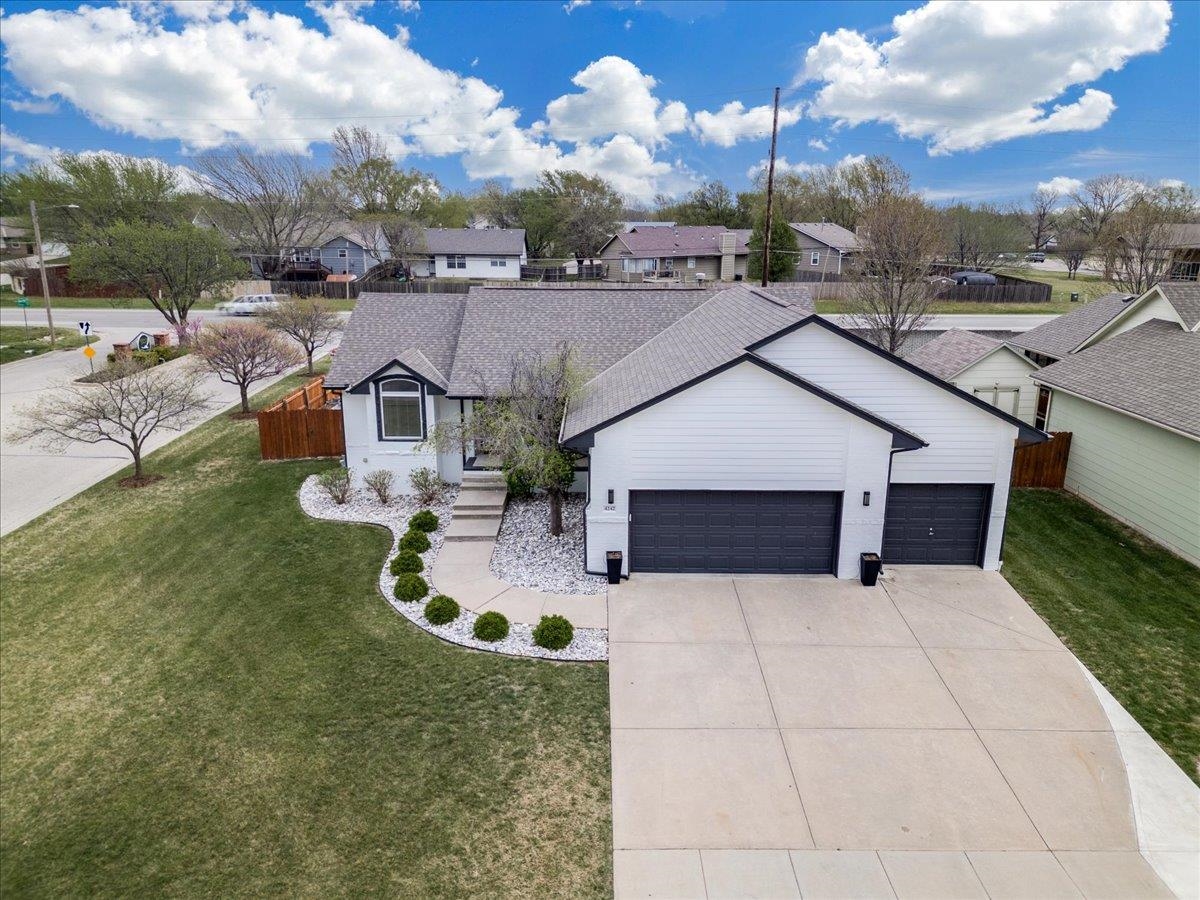 4242 N Dellrose Street Wichita KS 67220