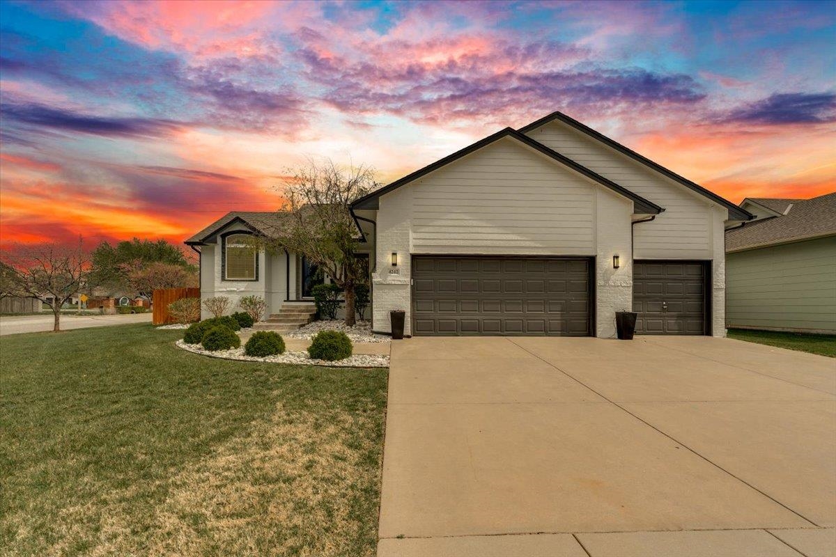 4242 N Dellrose Street Wichita KS 67220