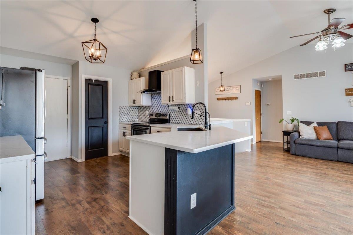 4242 N Dellrose Street Wichita KS 67220