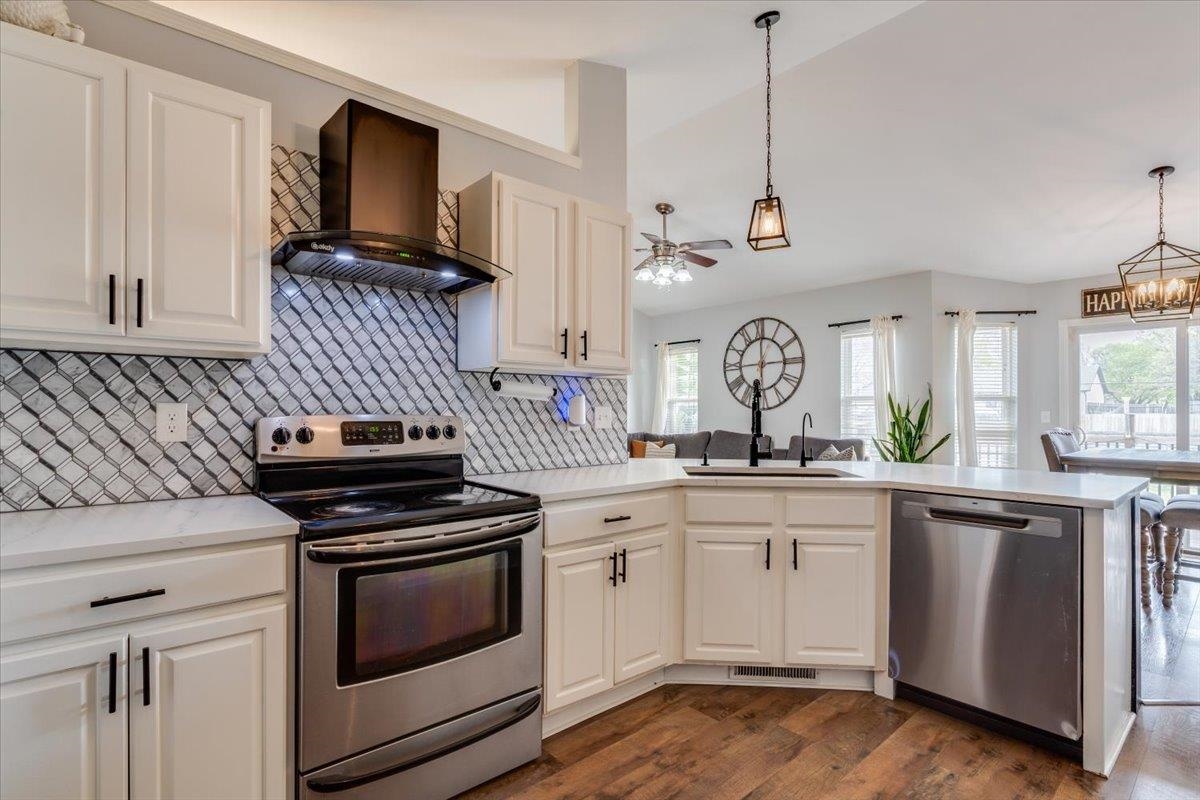 4242 N Dellrose Street Wichita KS 67220