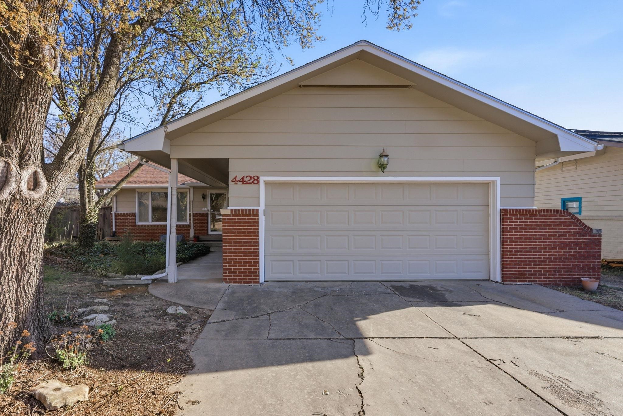 4428 Gunnison Street Bel Aire KS 67220