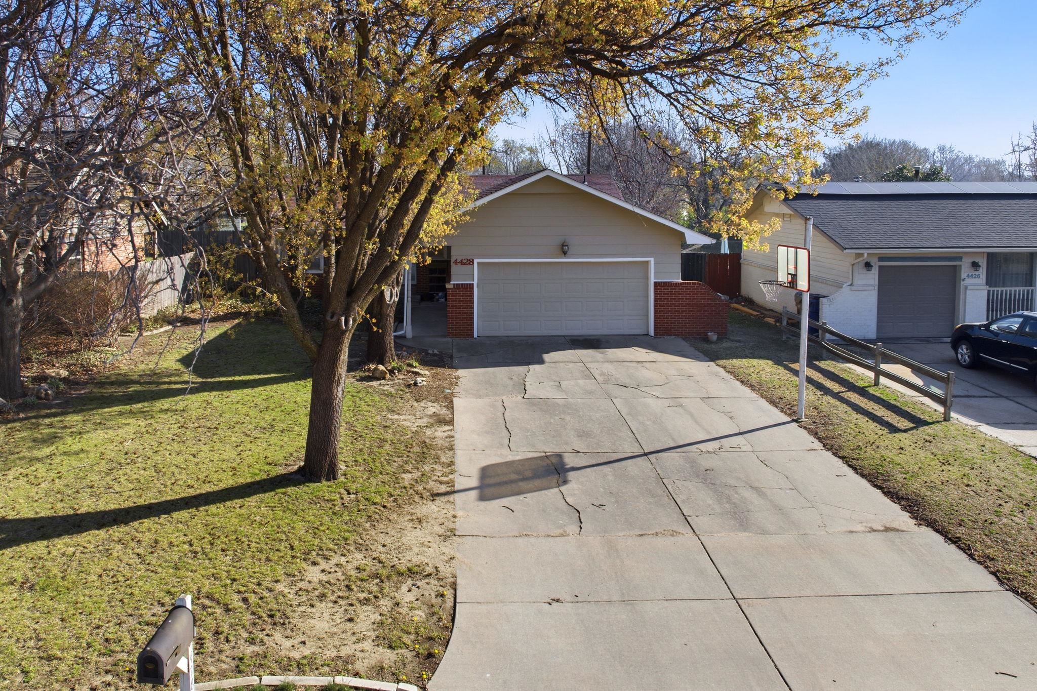 4428 Gunnison Street Bel Aire KS 67220
