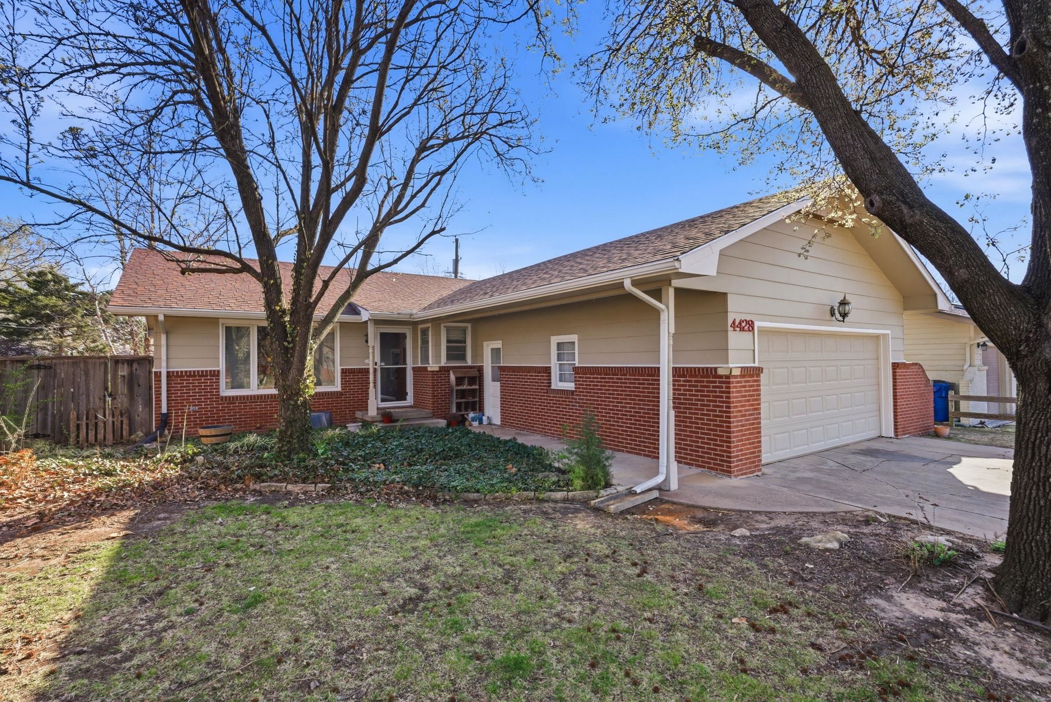 4428 Gunnison Street Bel Aire KS 67220