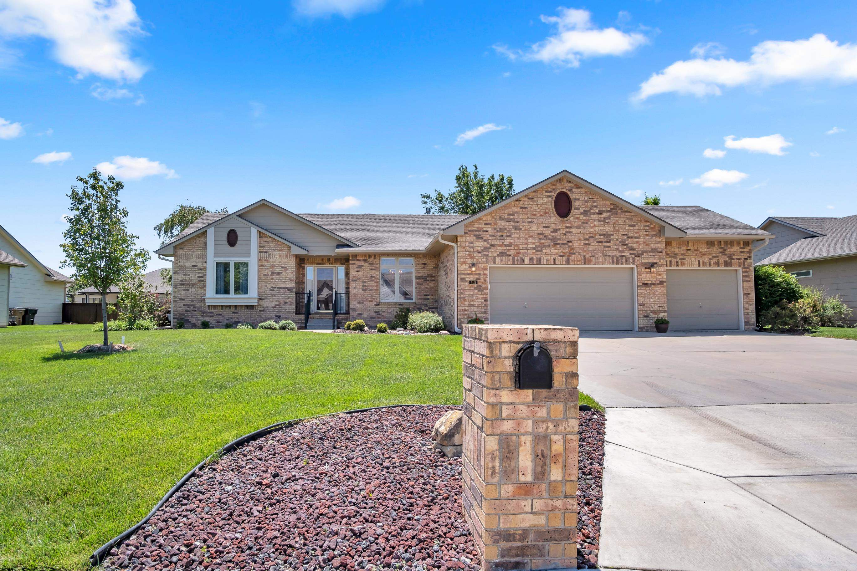 403 Witmarsum West North Newton KS 67117
