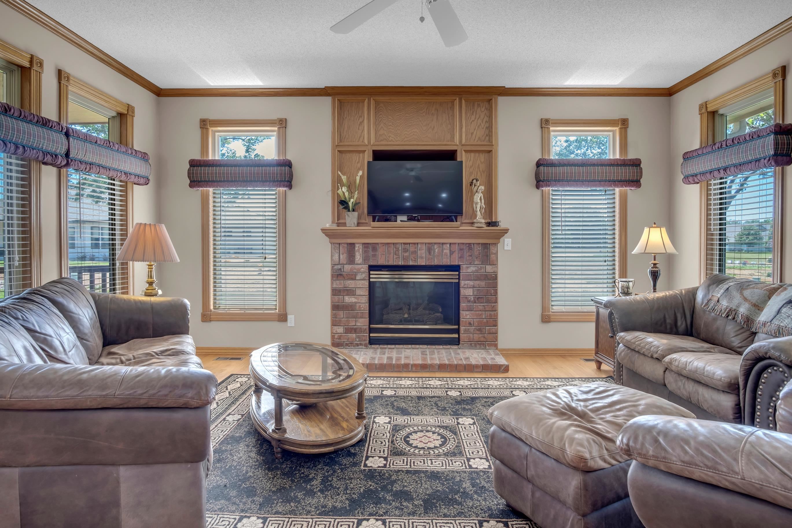 403 Witmarsum West North Newton KS 67117