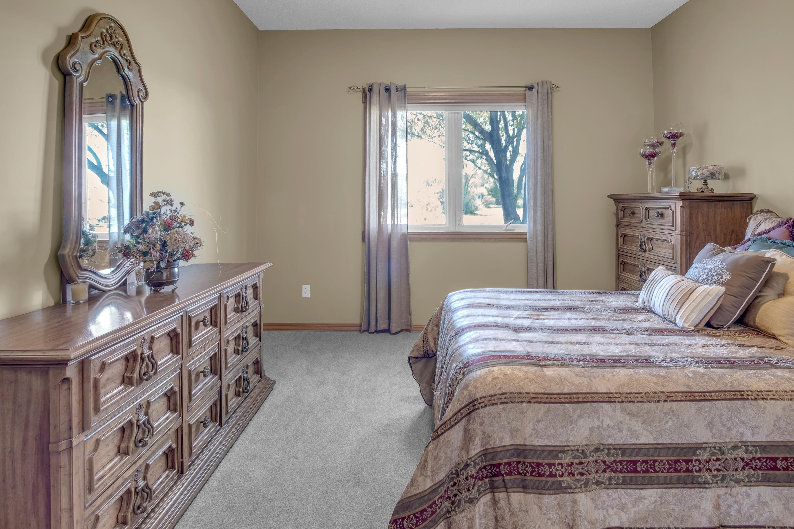 403 Witmarsum West North Newton KS 67117