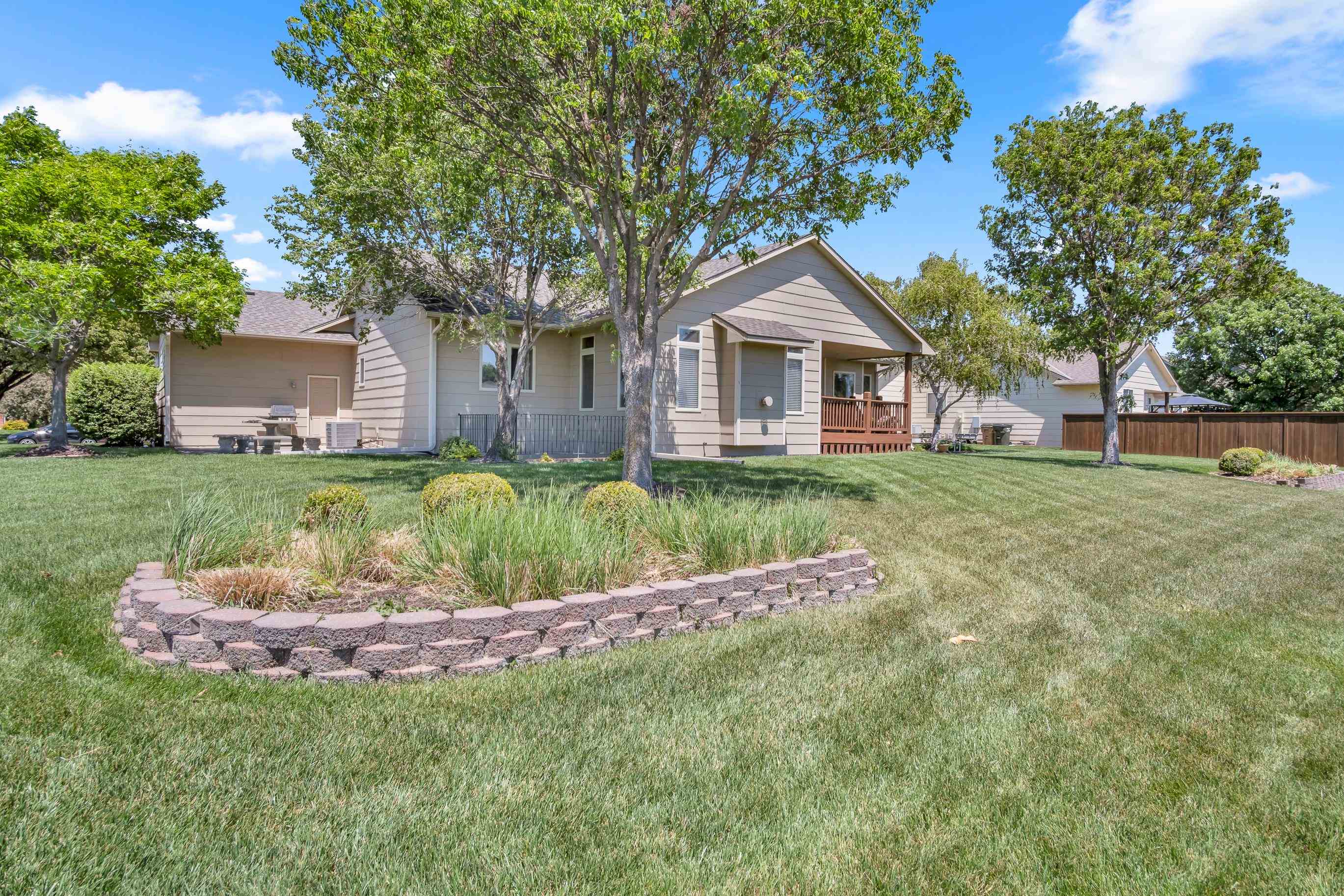 403 Witmarsum West North Newton KS 67117