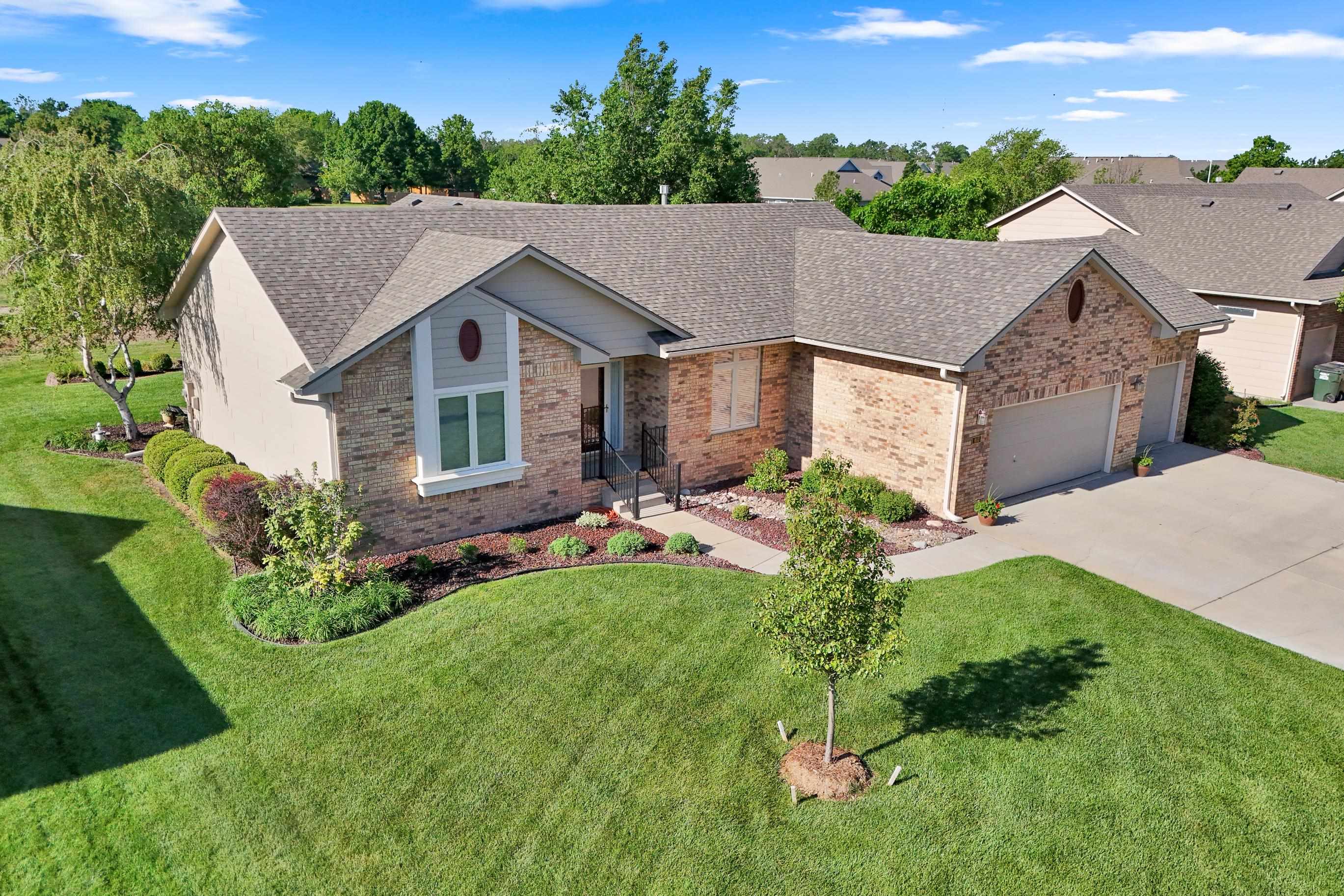 403 Witmarsum West North Newton KS 67117