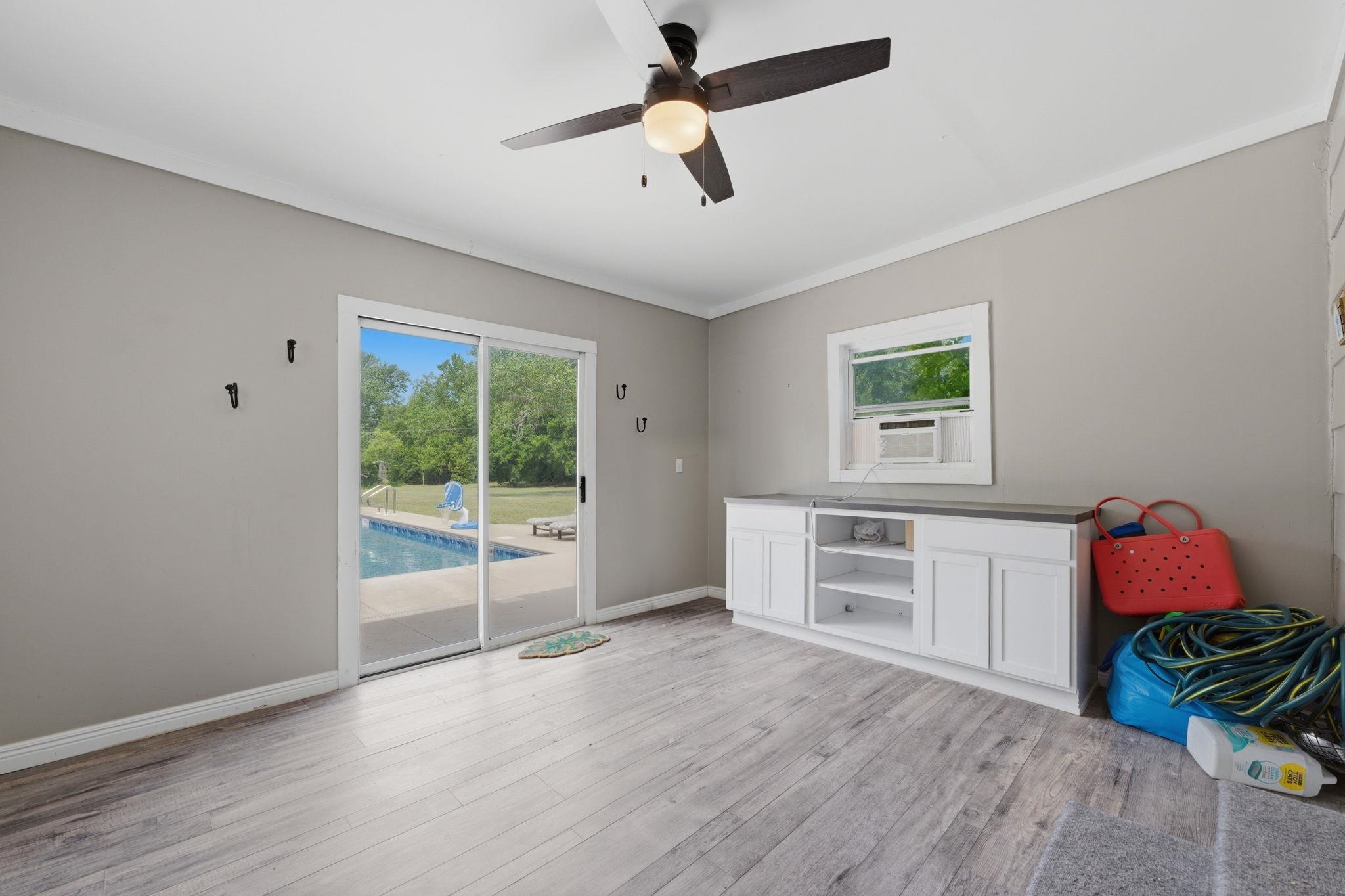 4645 N Hillcrest Avenue Bel Aire KS 67220