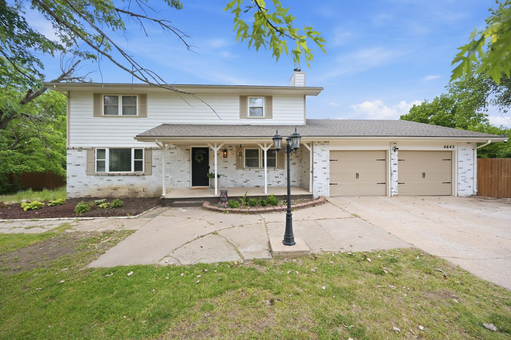 4645 N Hillcrest Avenue Bel Aire KS 67220