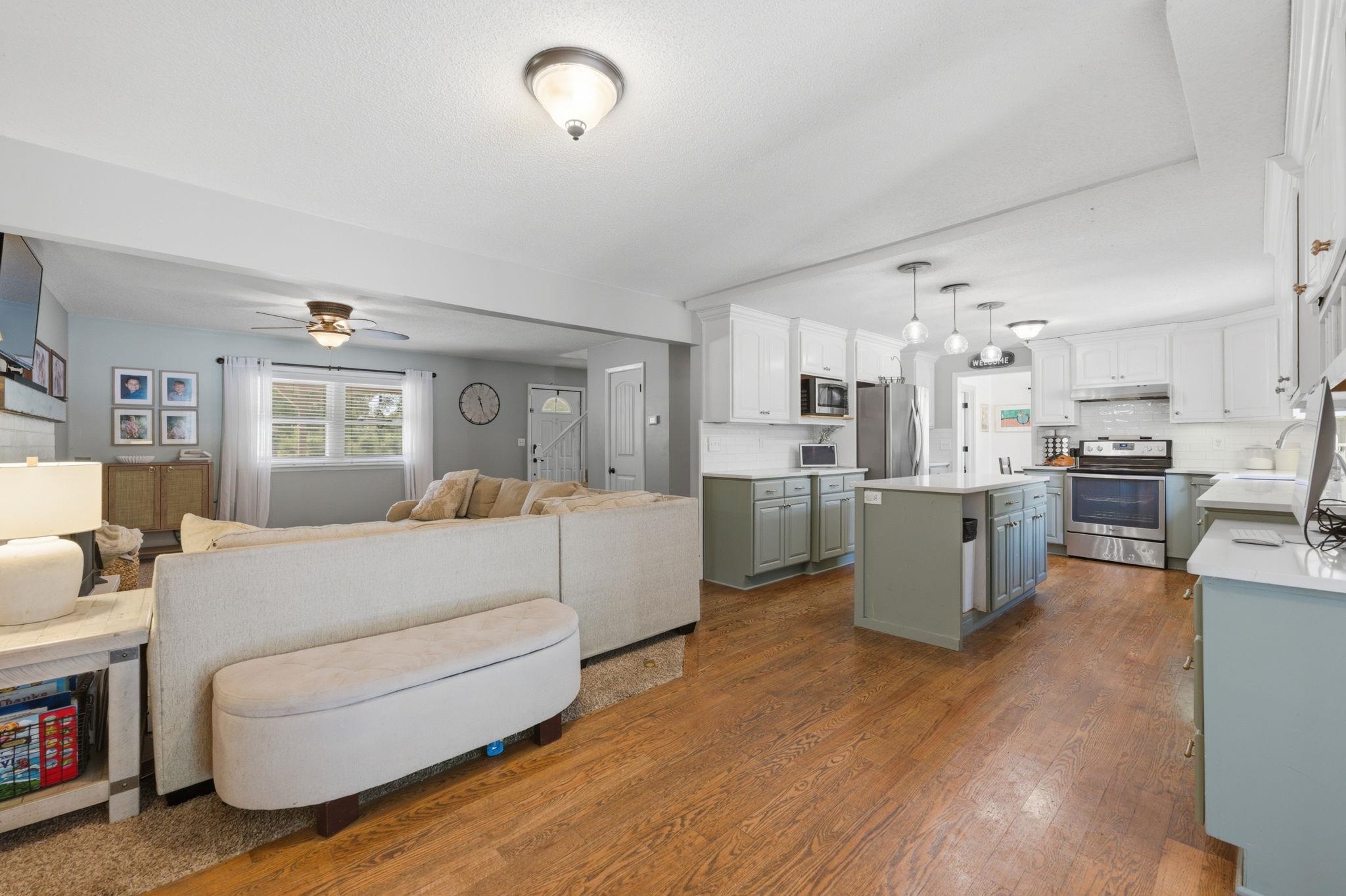 4645 N Hillcrest Avenue Bel Aire KS 67220