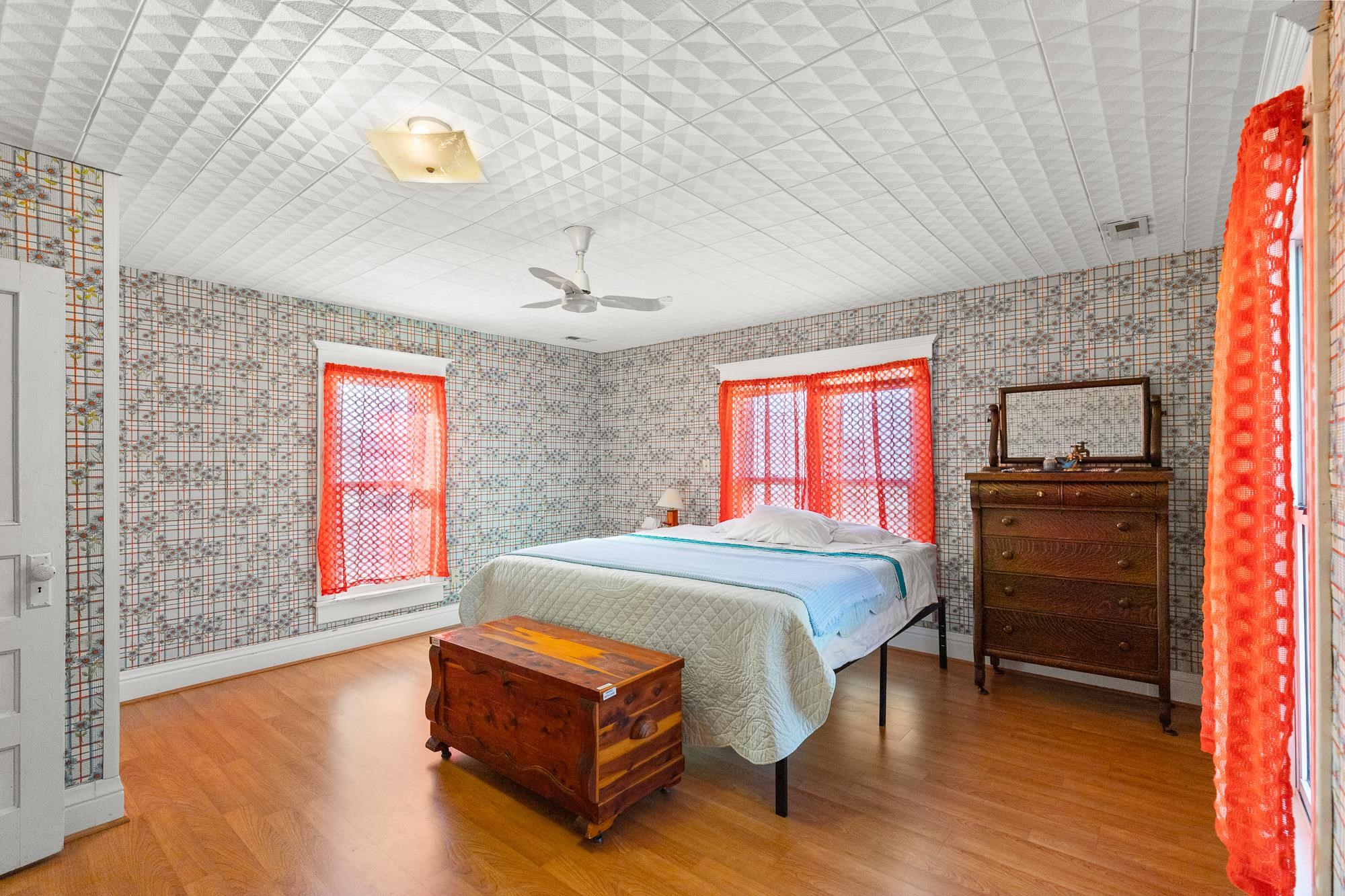 109 E 2nd Street Haven KS 67543