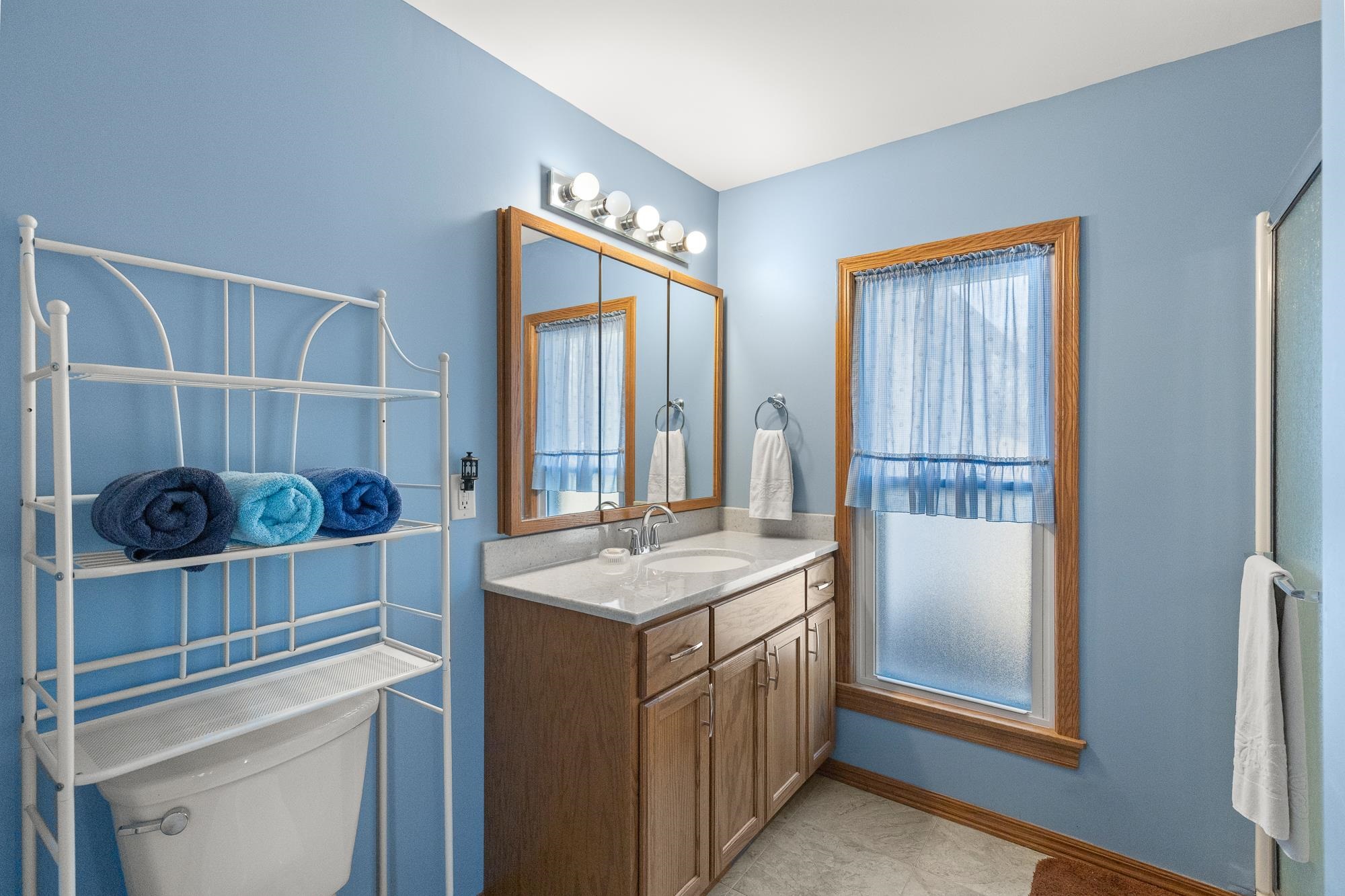 109 E 2nd Street Haven KS 67543
