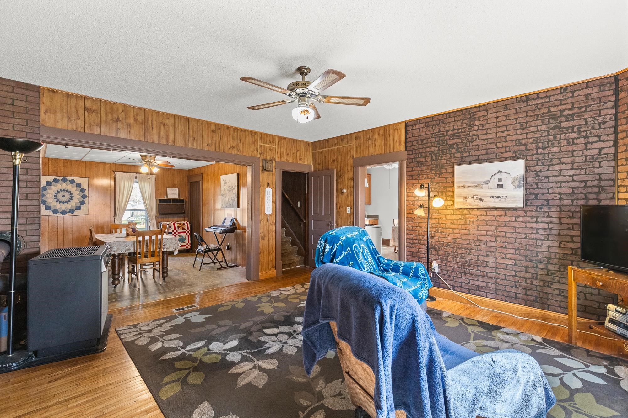 109 E 2nd Street Haven KS 67543