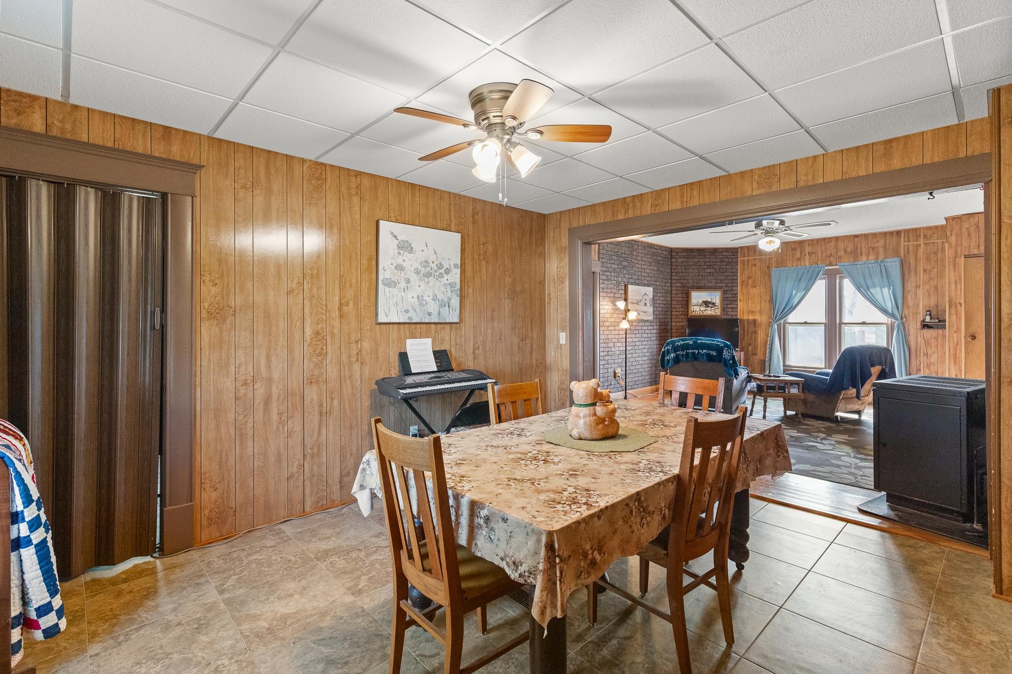 109 E 2nd Street Haven KS 67543