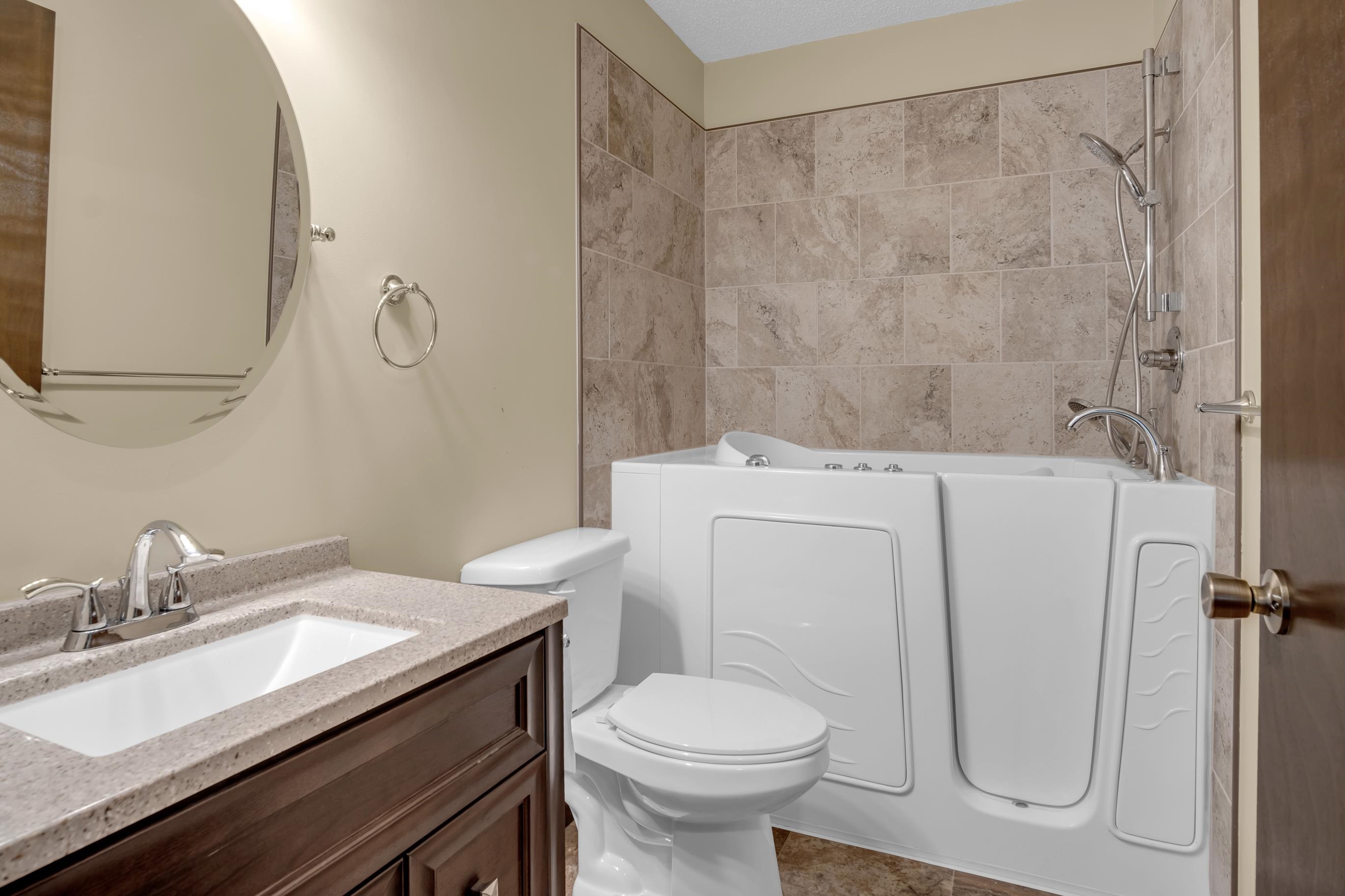 1604 Grandview Court Newton KS 67114