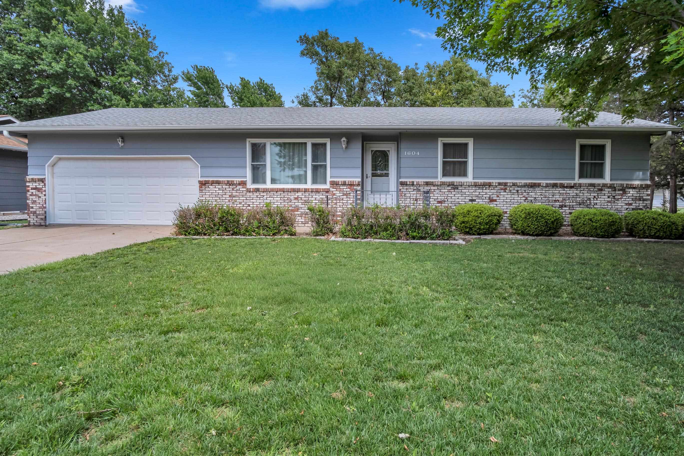 1604 Grandview Court Newton KS 67114