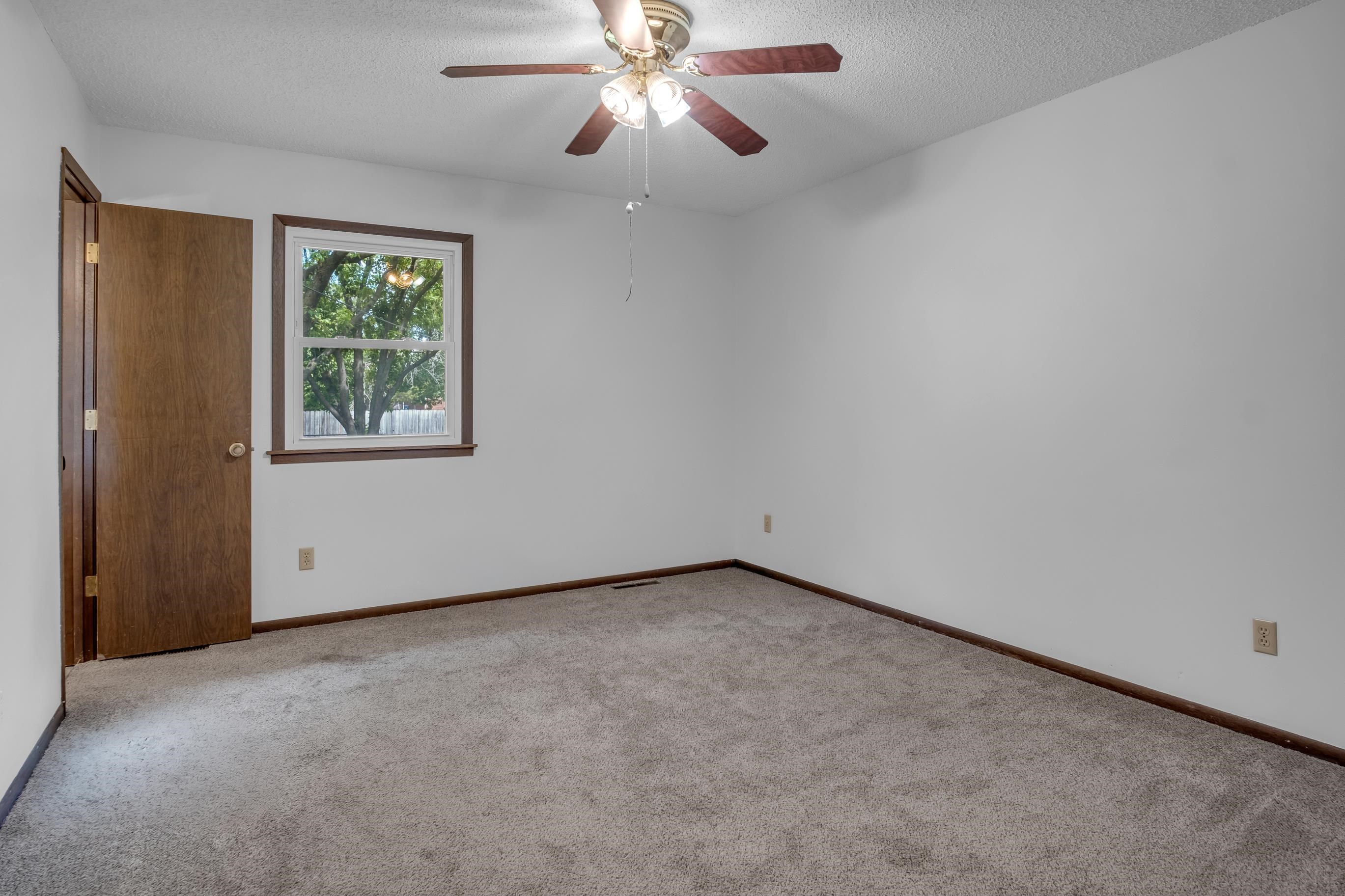 1604 Grandview Court Newton KS 67114