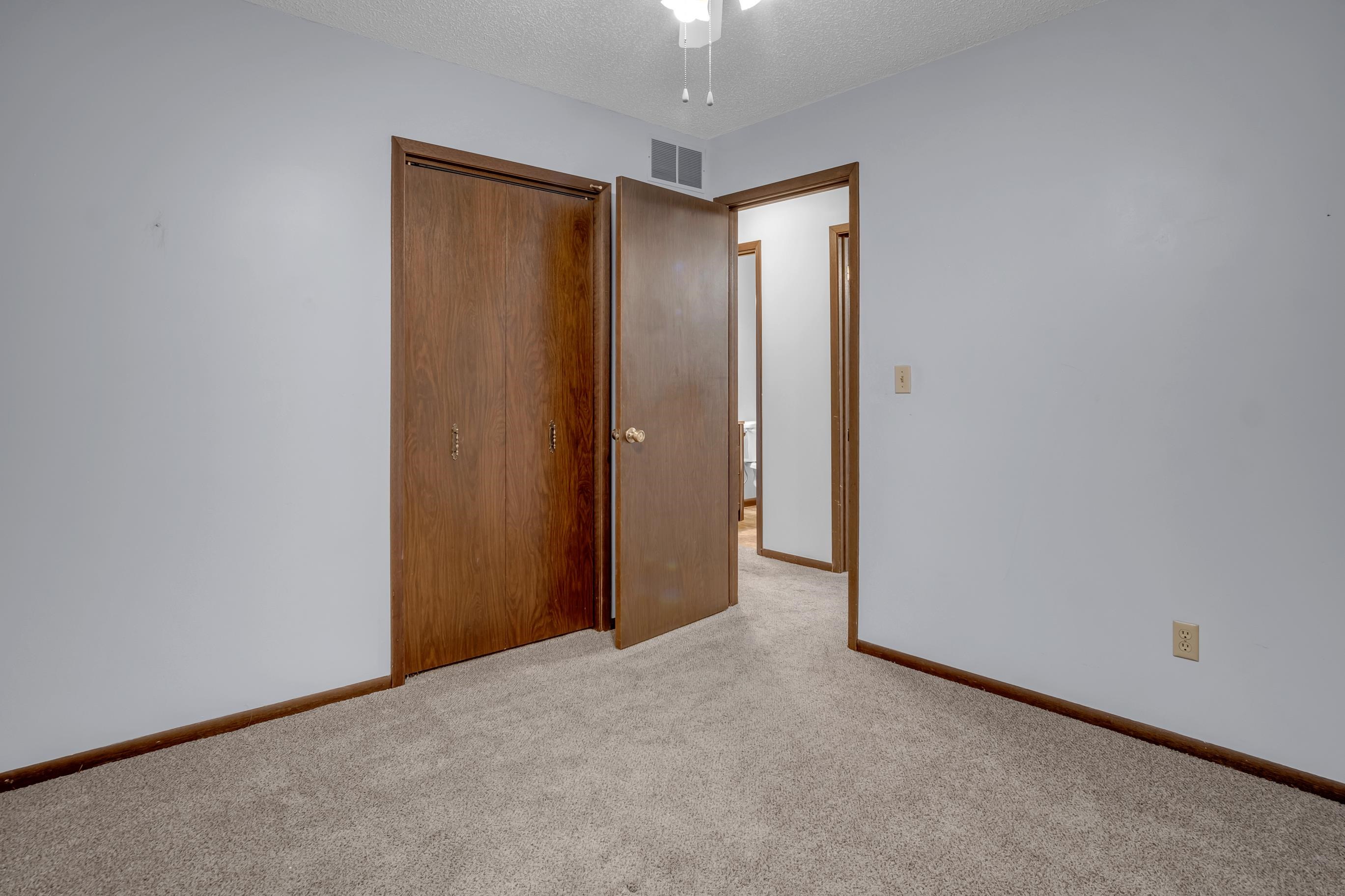 1604 Grandview Court Newton KS 67114