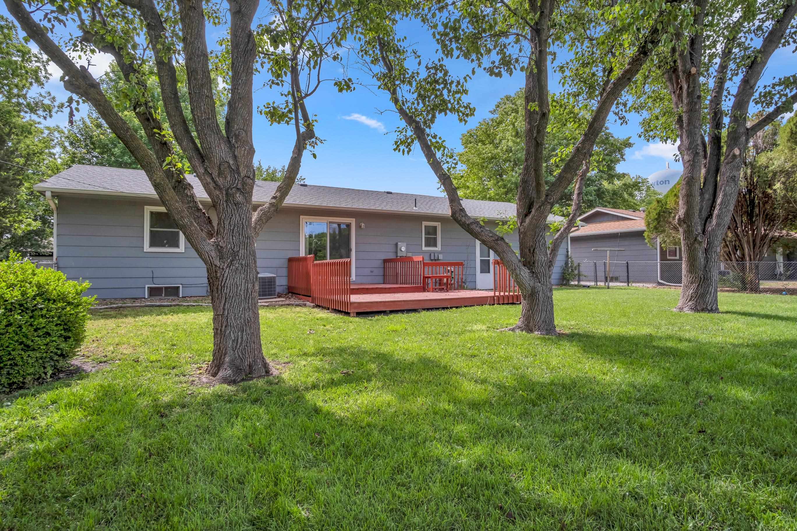 1604 Grandview Court Newton KS 67114