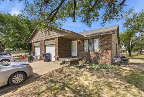 453 & 455 S Carlton Wichita KS 67209