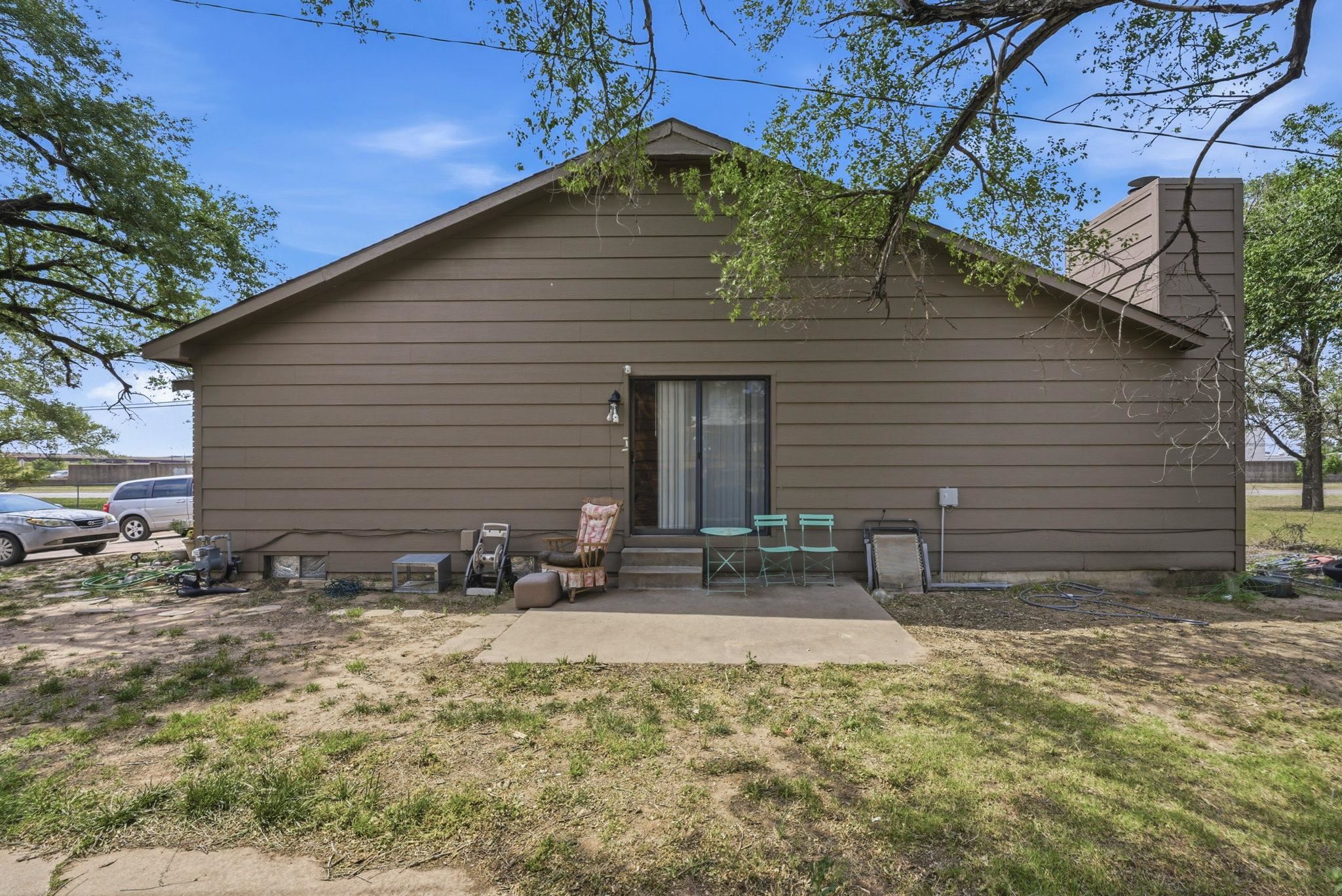 453 & 455 S Carlton Wichita KS 67209