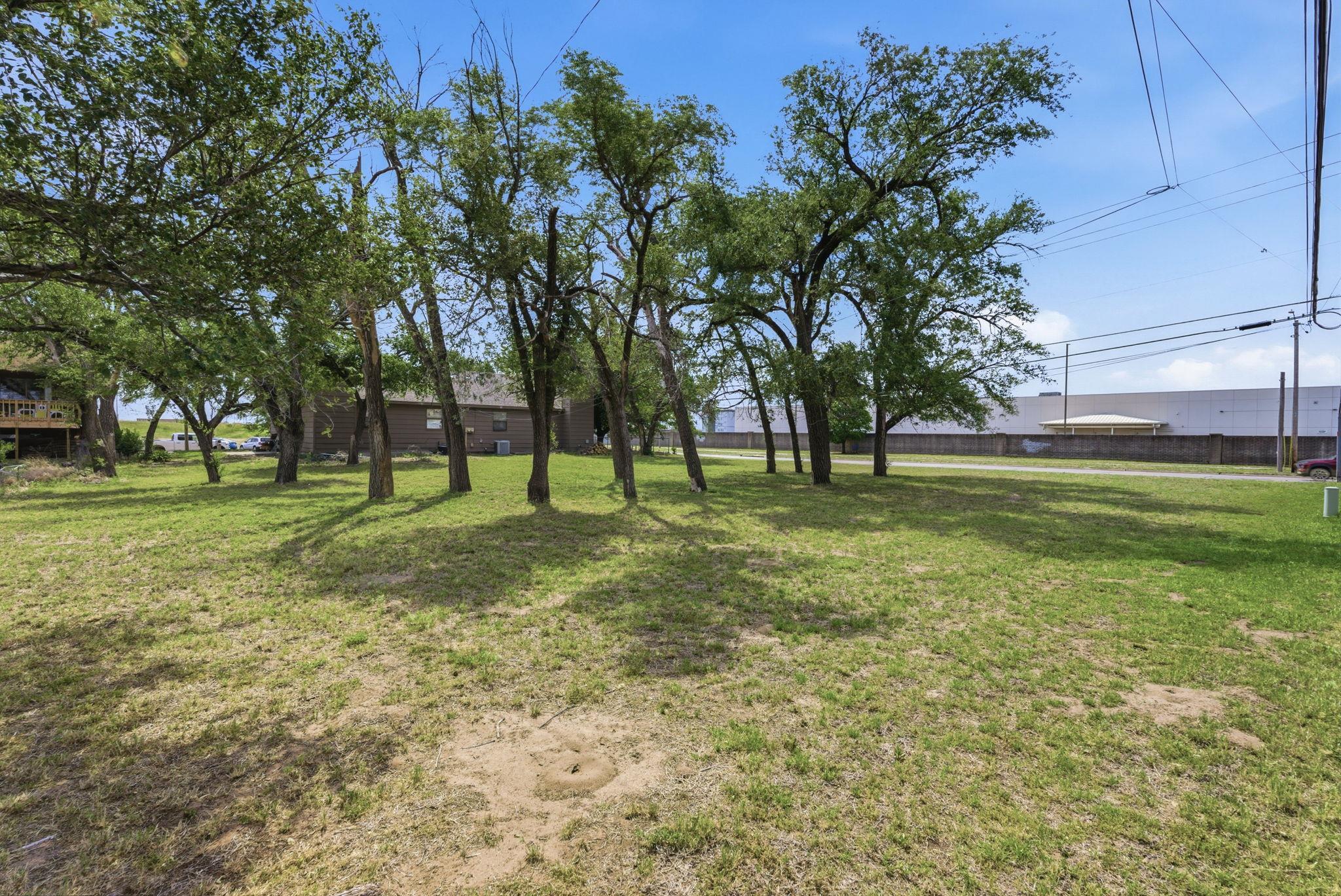453 & 455 S Carlton Wichita KS 67209