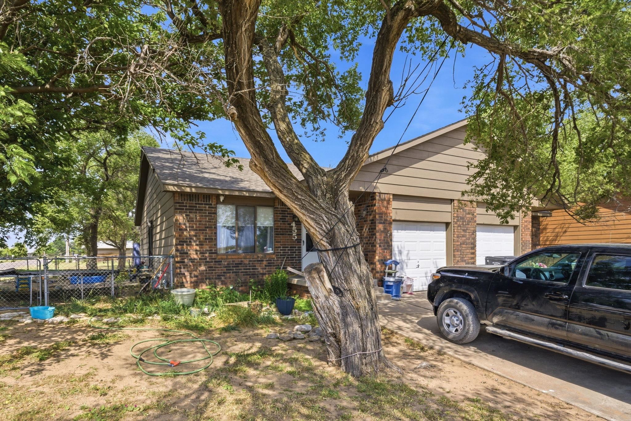 453 & 455 S Carlton Wichita KS 67209