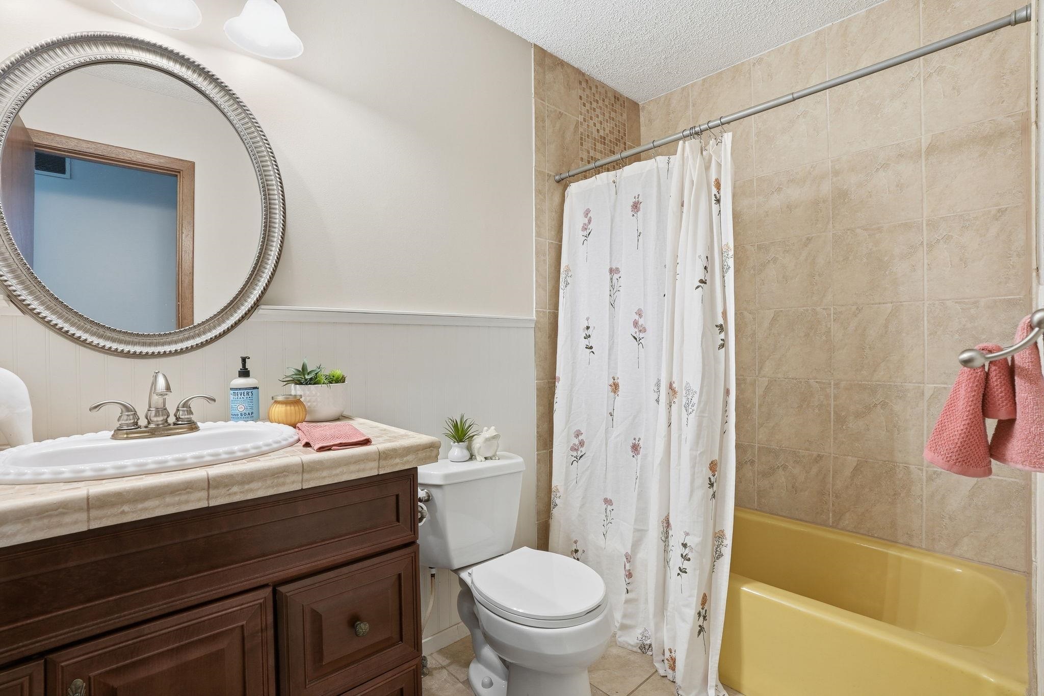 2511 Glacier Drive Wichita KS 67215