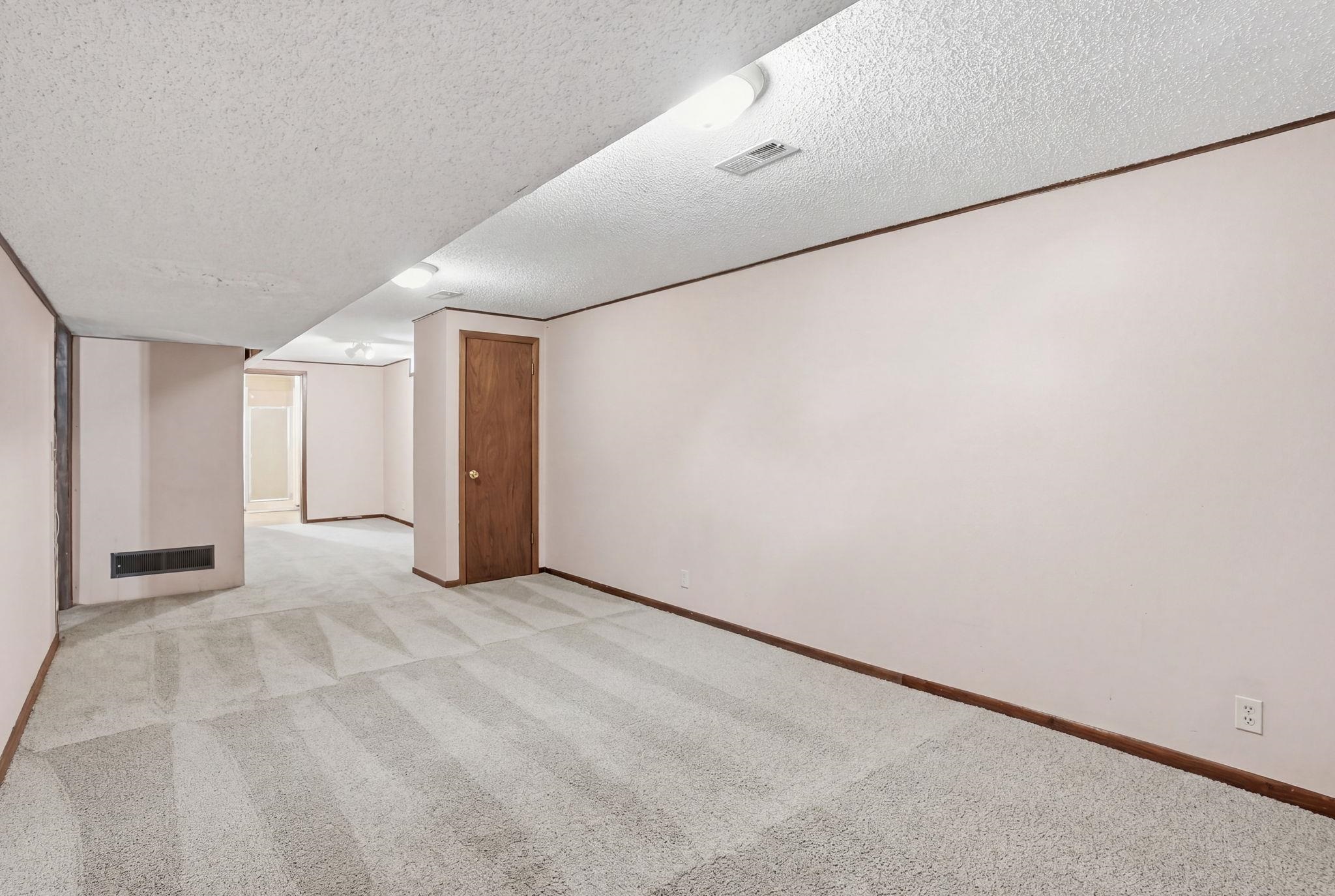 2511 Glacier Drive Wichita KS 67215