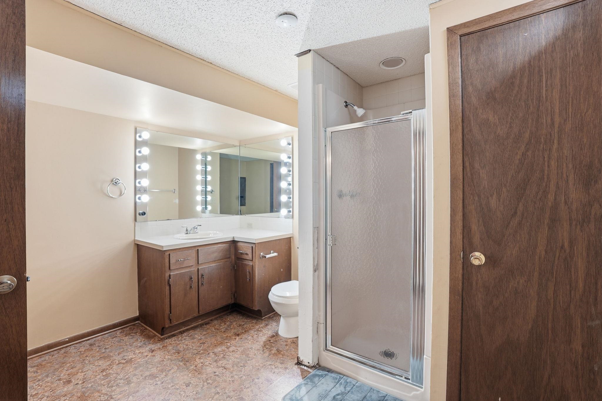 2511 Glacier Drive Wichita KS 67215