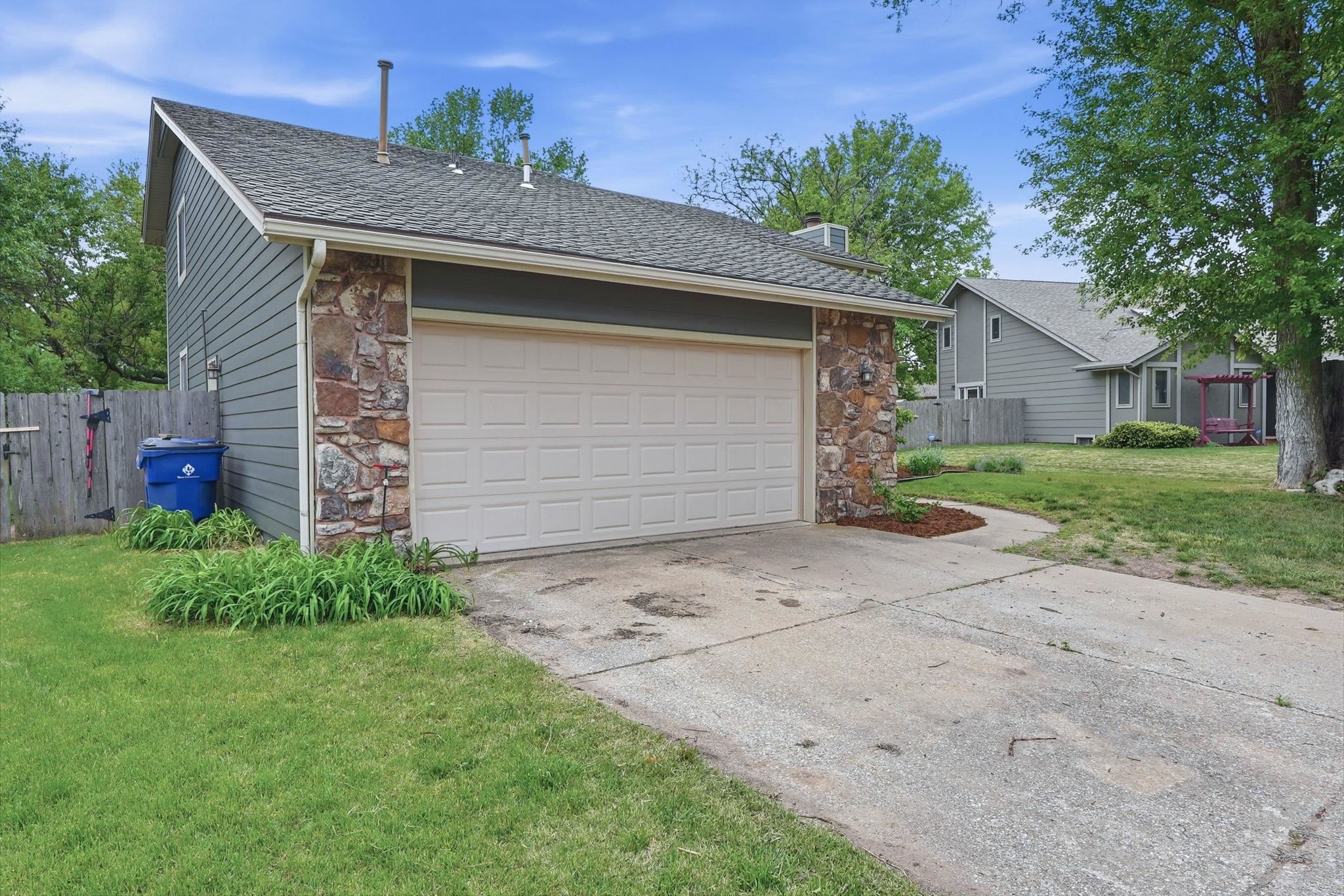2511 Glacier Drive Wichita KS 67215
