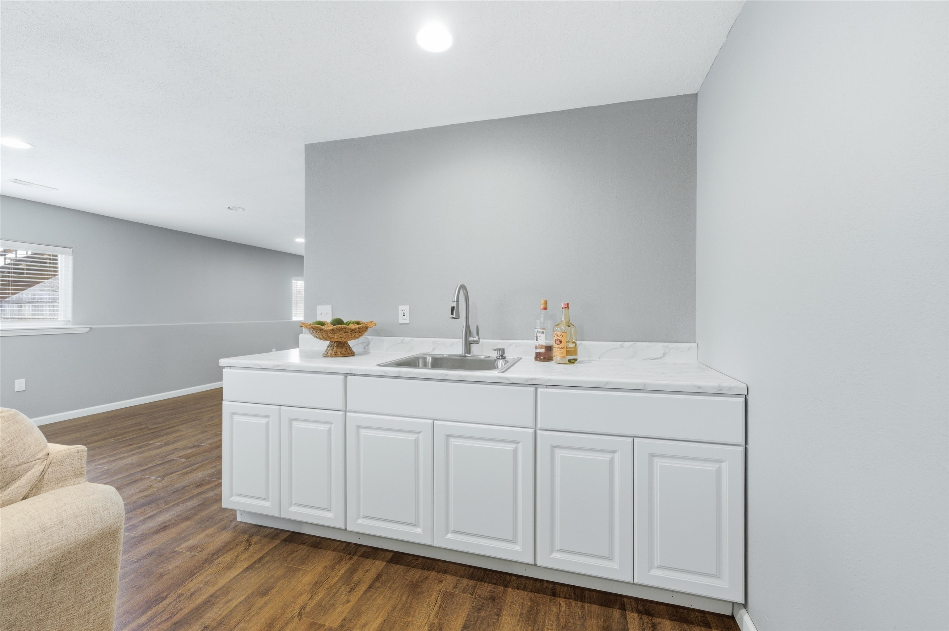 2402 S Fieldcrest Wichita KS 67215