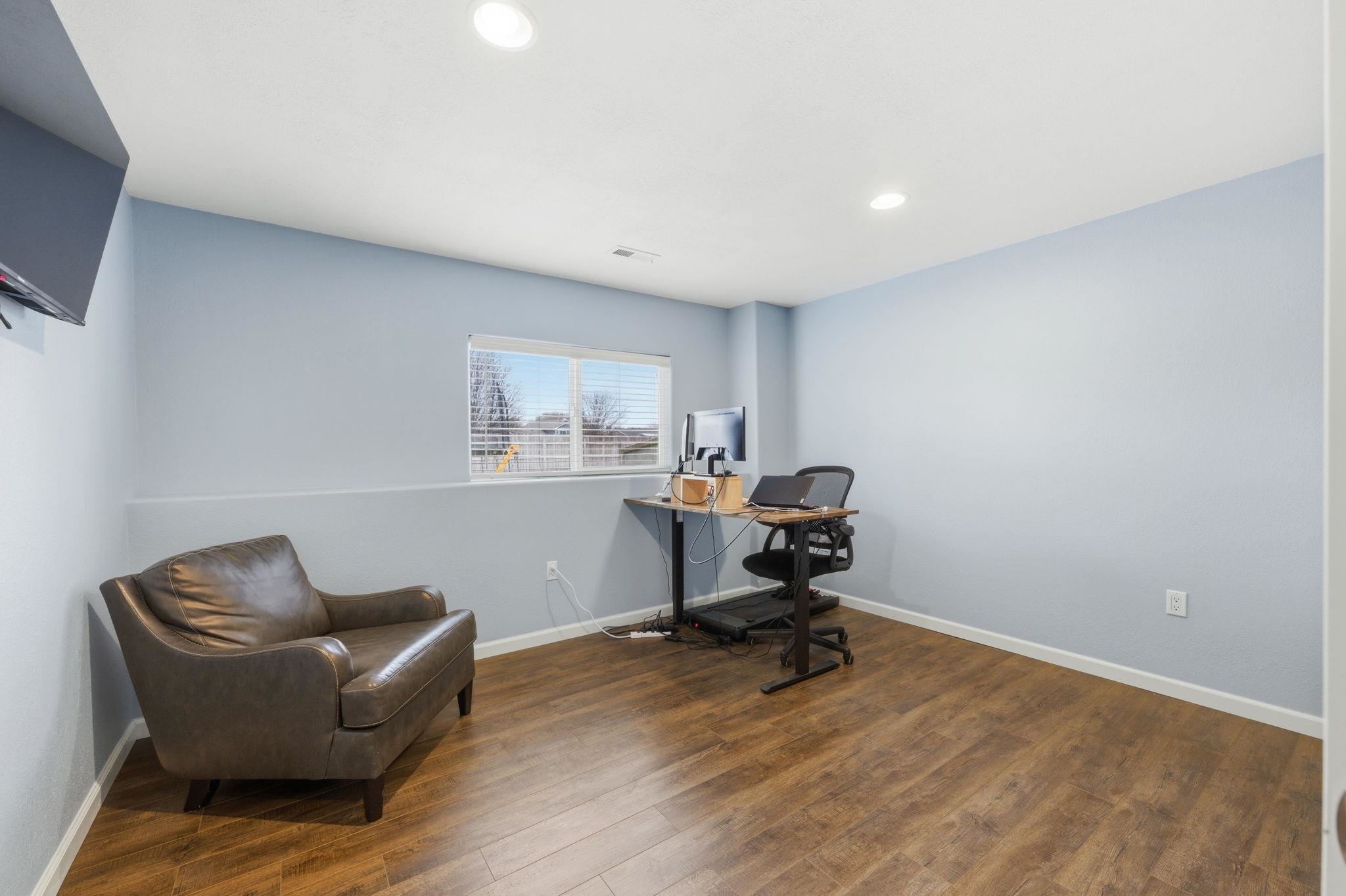 2402 S Fieldcrest Wichita KS 67215