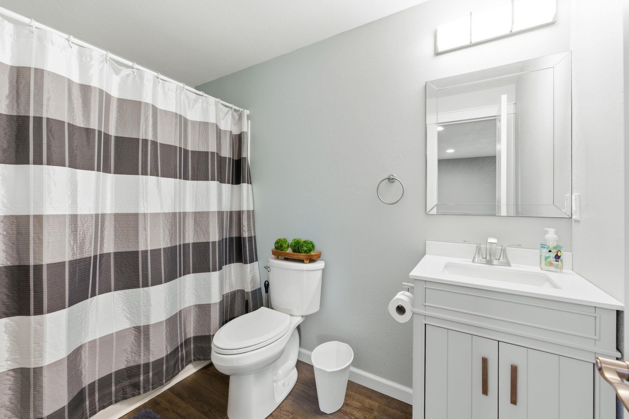 2402 S Fieldcrest Wichita KS 67215
