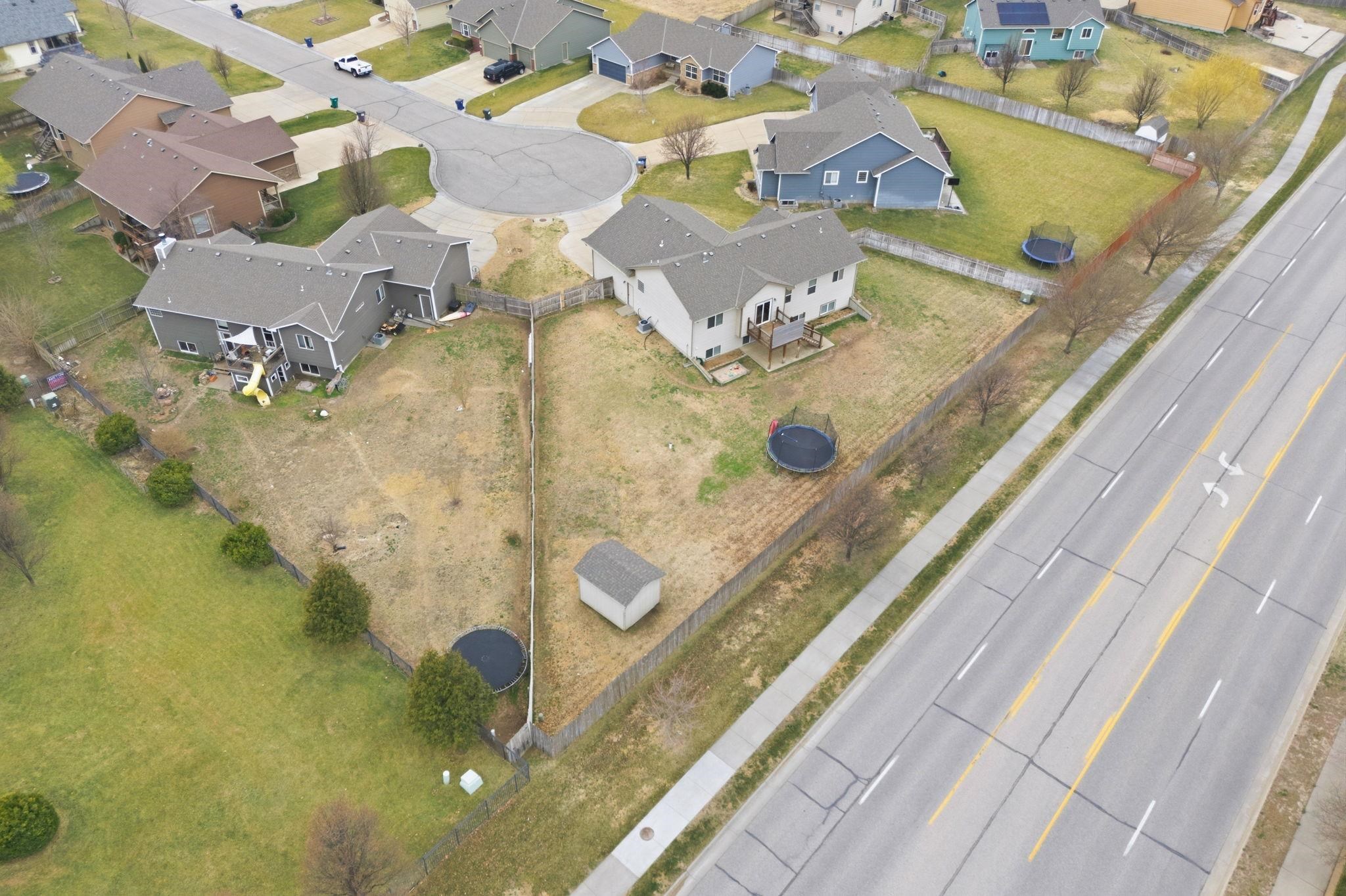2402 S Fieldcrest Wichita KS 67215
