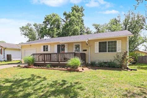 416 N Dexter Valley Center KS 67147