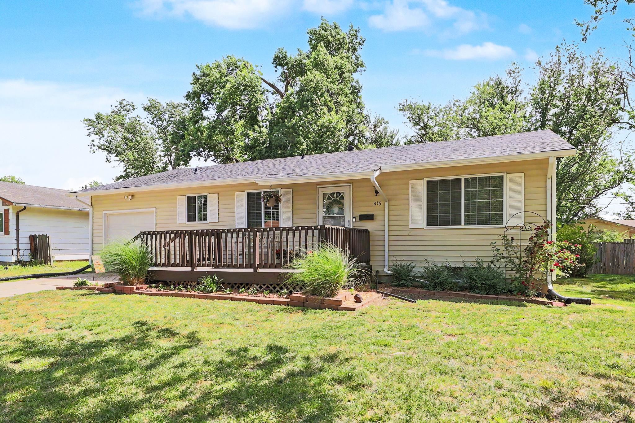 416 N Dexter Valley Center KS 67147