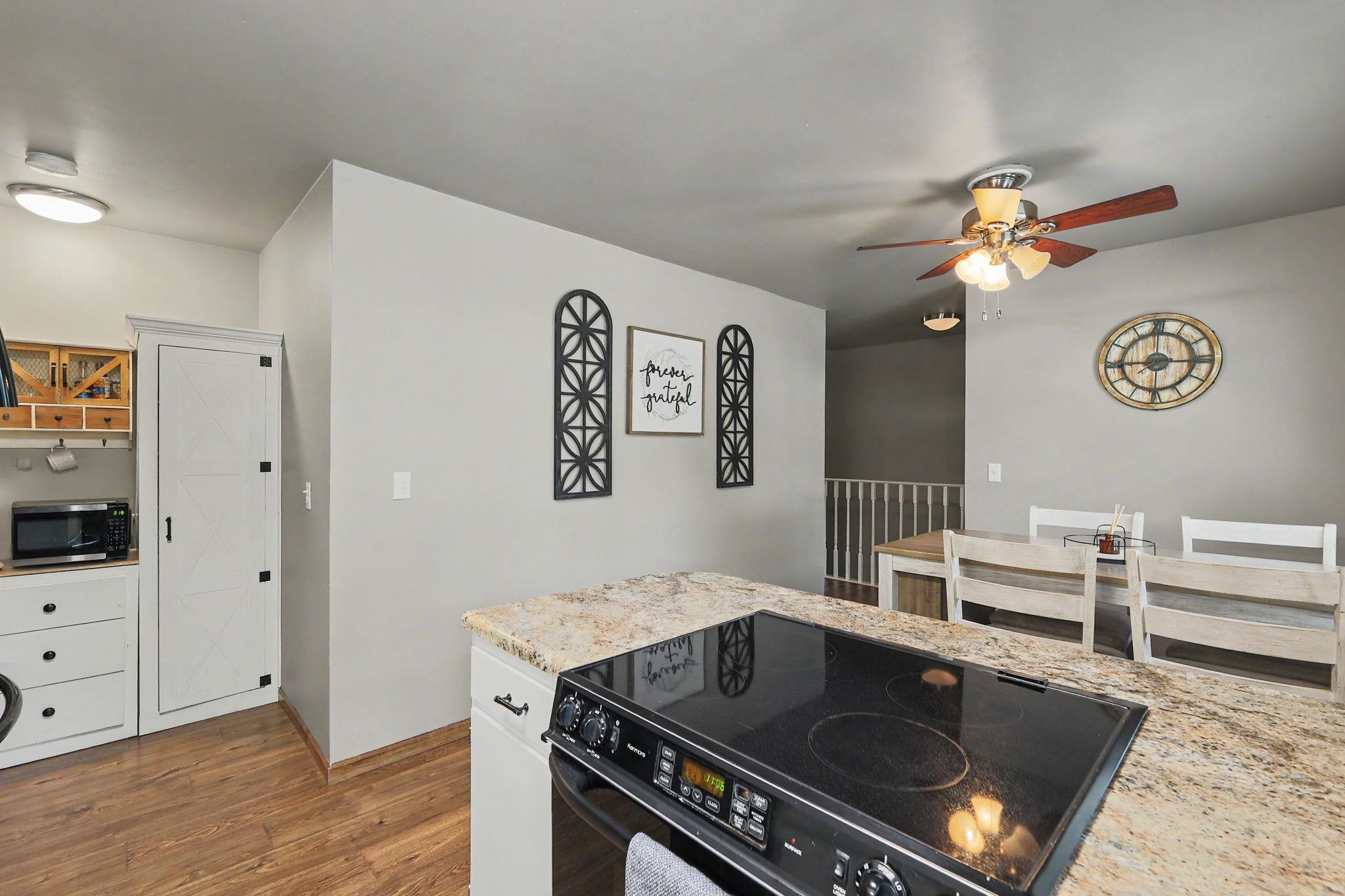 416 N Dexter Valley Center KS 67147