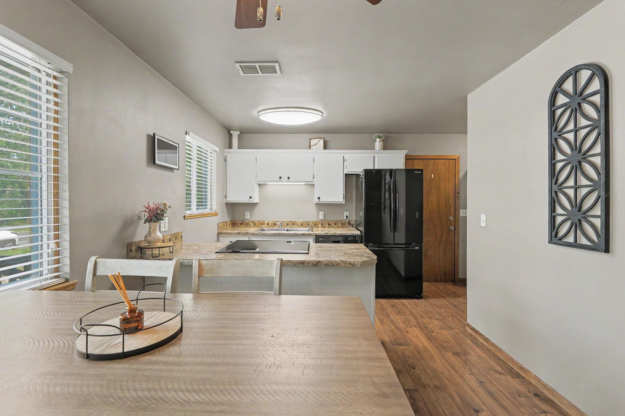 416 N Dexter Valley Center KS 67147