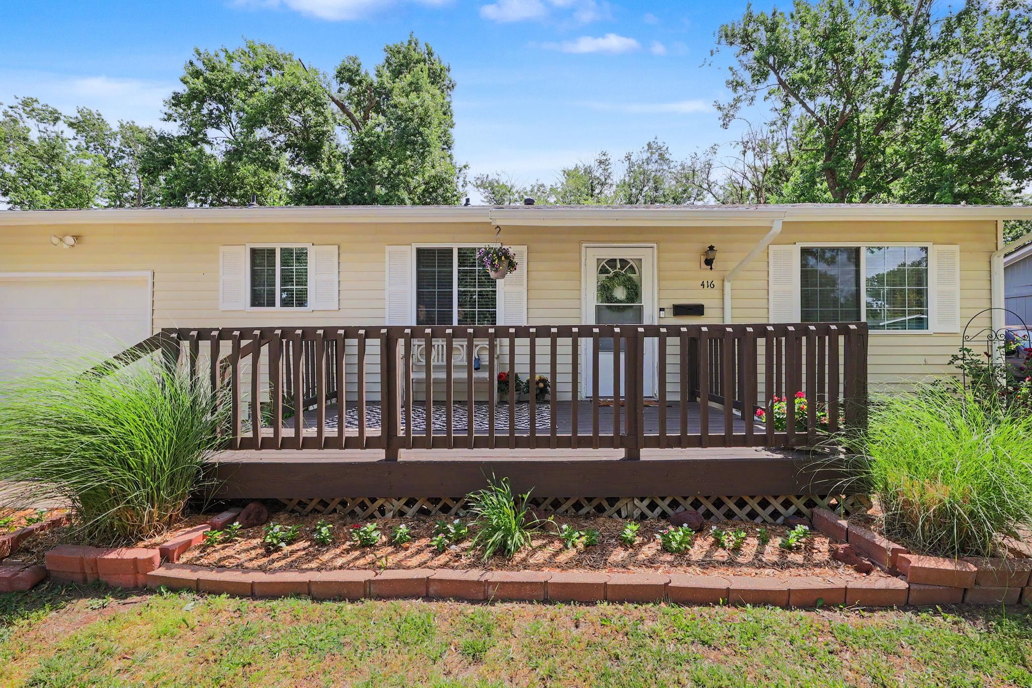 416 N Dexter Valley Center KS 67147