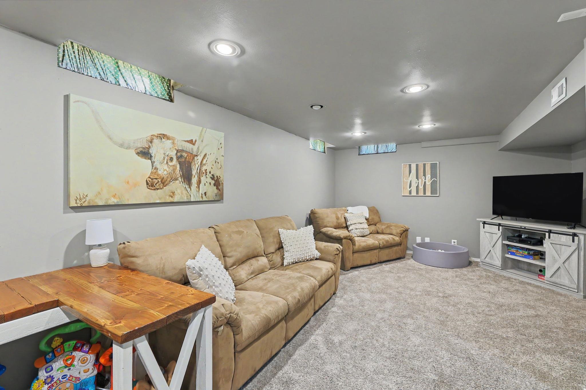 416 N Dexter Valley Center KS 67147