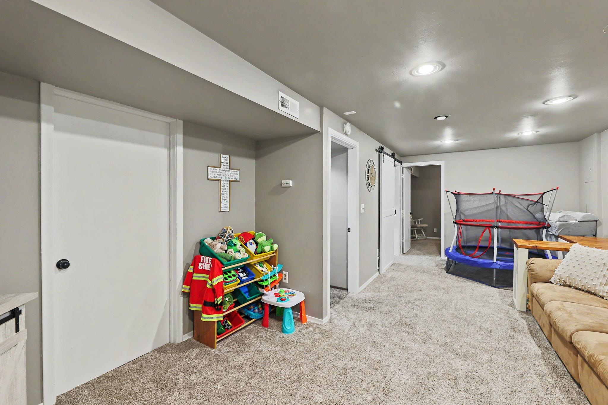 416 N Dexter Valley Center KS 67147