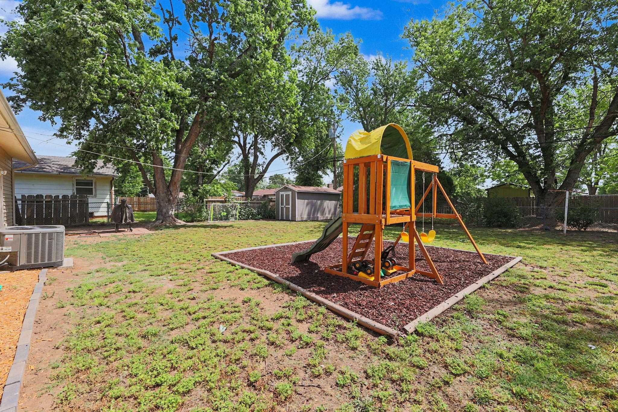 416 N Dexter Valley Center KS 67147